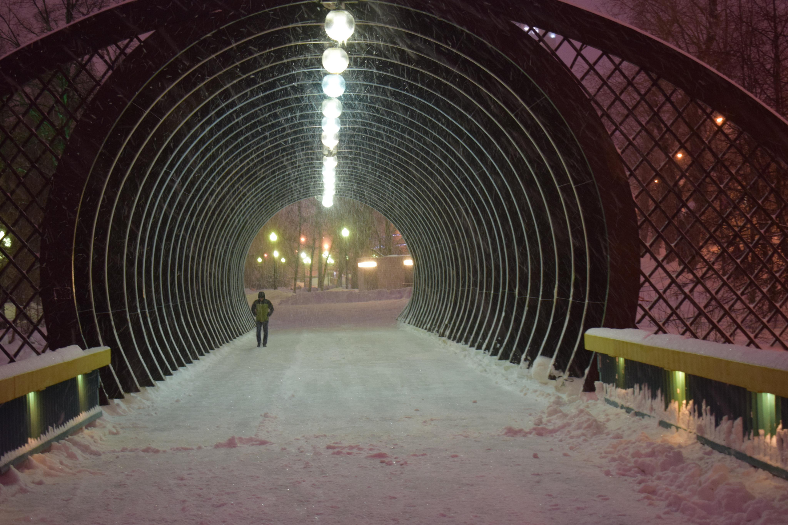 Уличные фотографии. «Фотографии в журналах: максимум жизнеподобия, минимум жизни. "