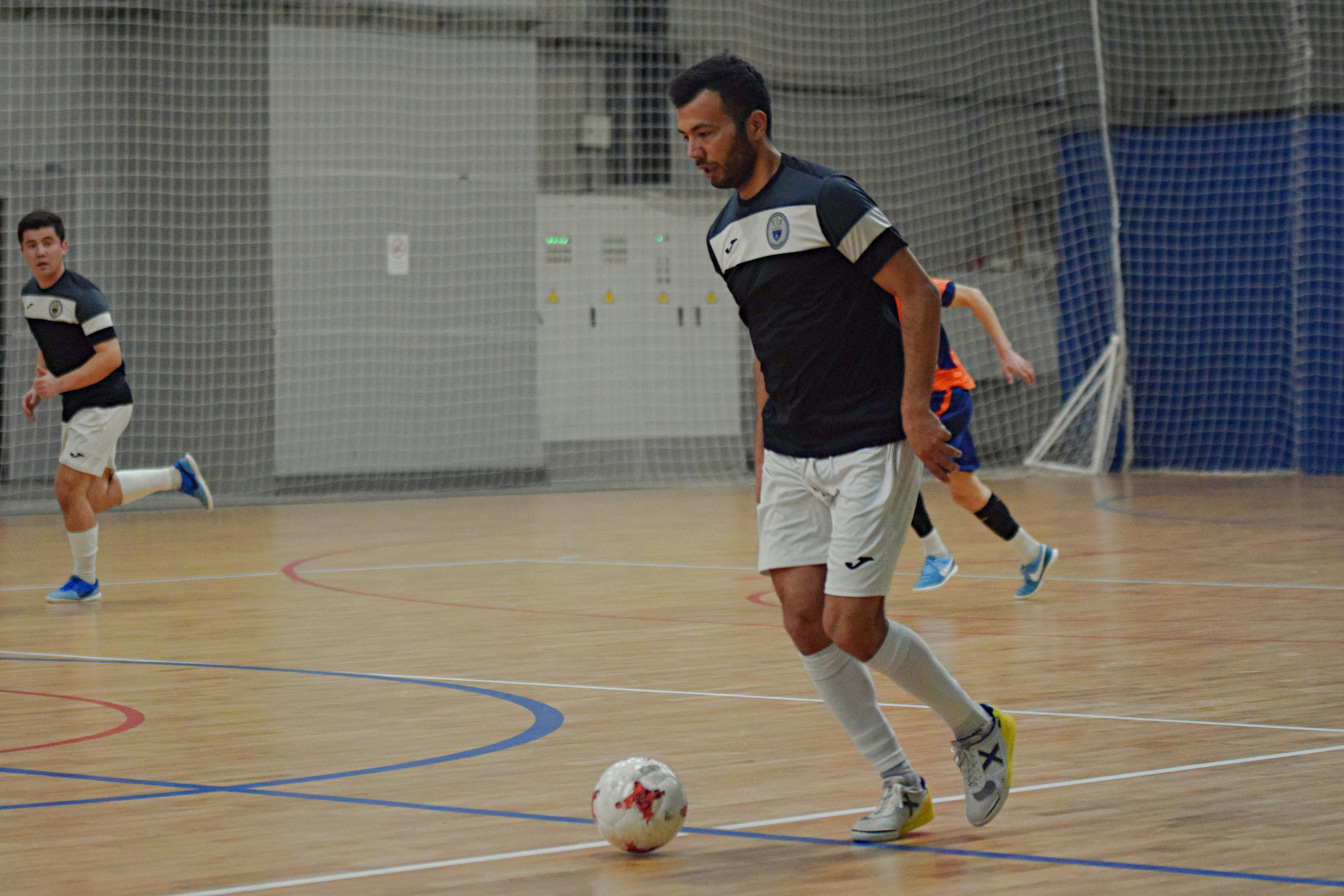 ИМФЛ | Интернациональная Мини-Футбольная Лига. «Фотографии в журналах: максимум жизнеподобия, минимум жизни. "