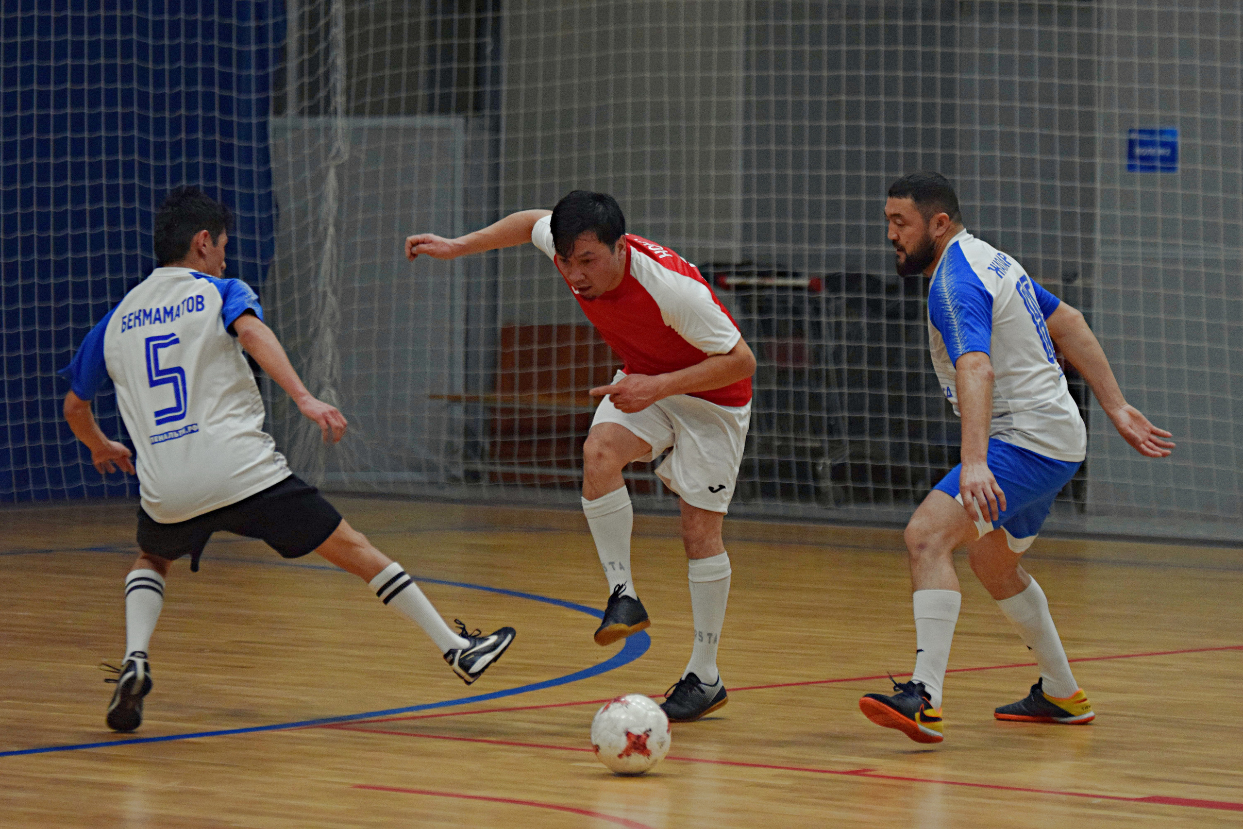 ИМФЛ | Интернациональная Мини-Футбольная Лига. «Фотографии в журналах: максимум жизнеподобия, минимум жизни. "