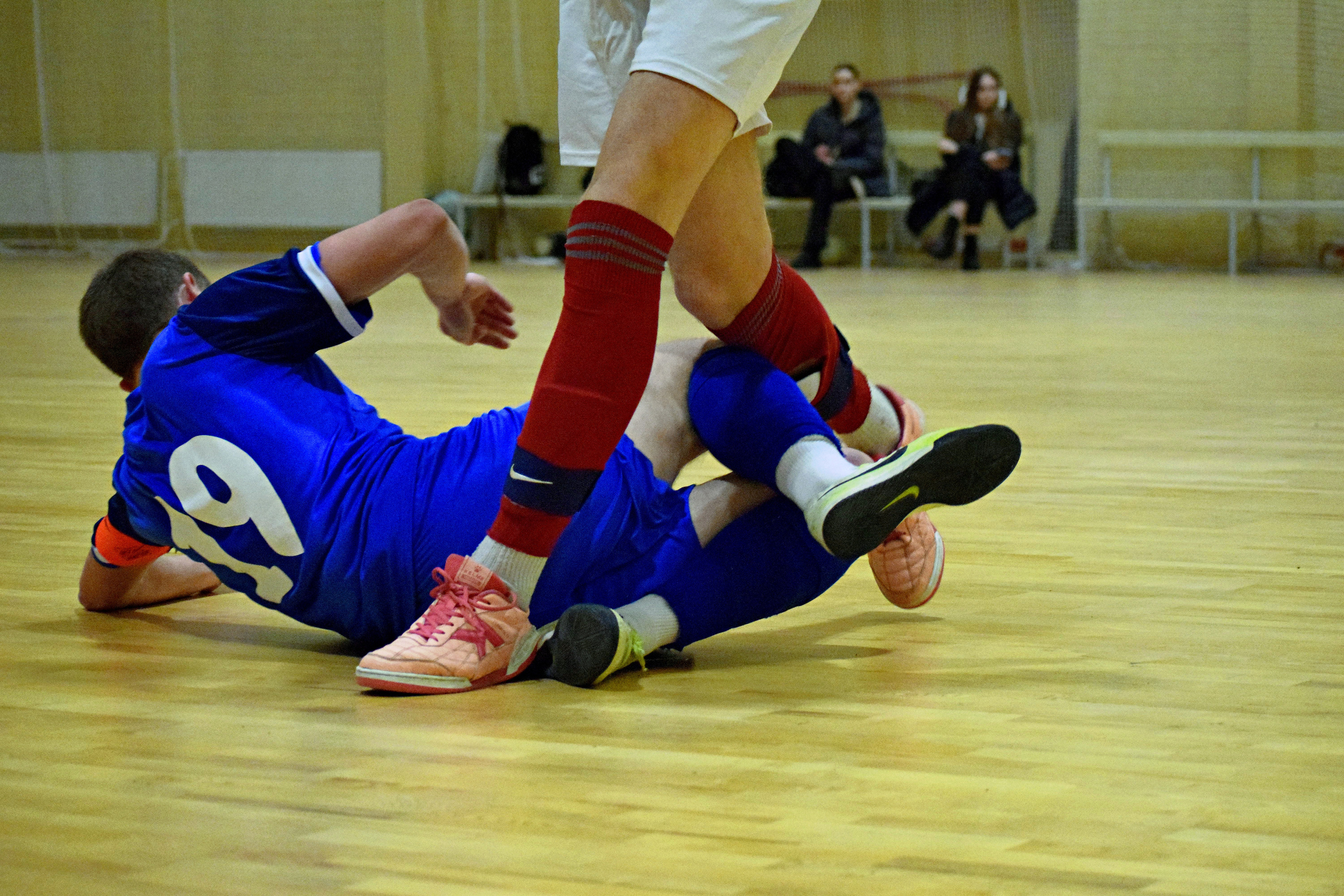 МосСтудФутзал — Студенческая Футзальная Лига. «Фотографии в журналах: максимум жизнеподобия, минимум жизни. "