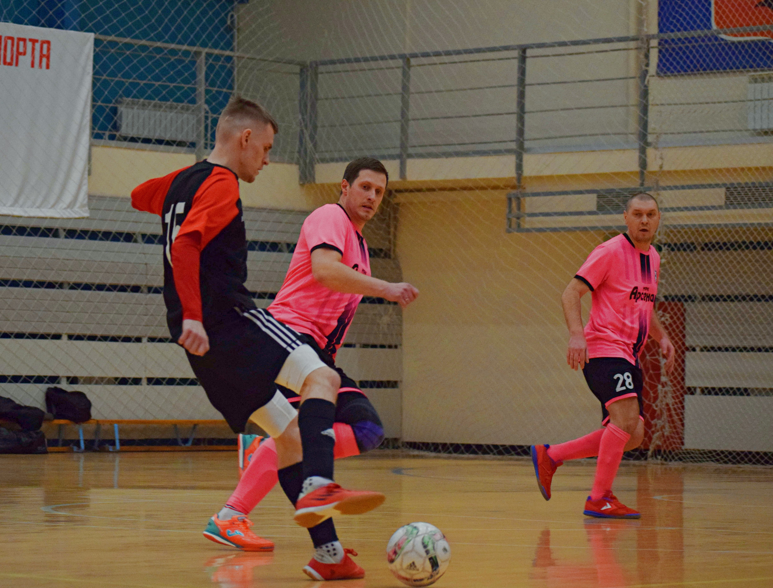 НМЛ|Национальная мини-футбольная лига Москвы. «Фотографии в журналах: максимум жизнеподобия, минимум жизни. "