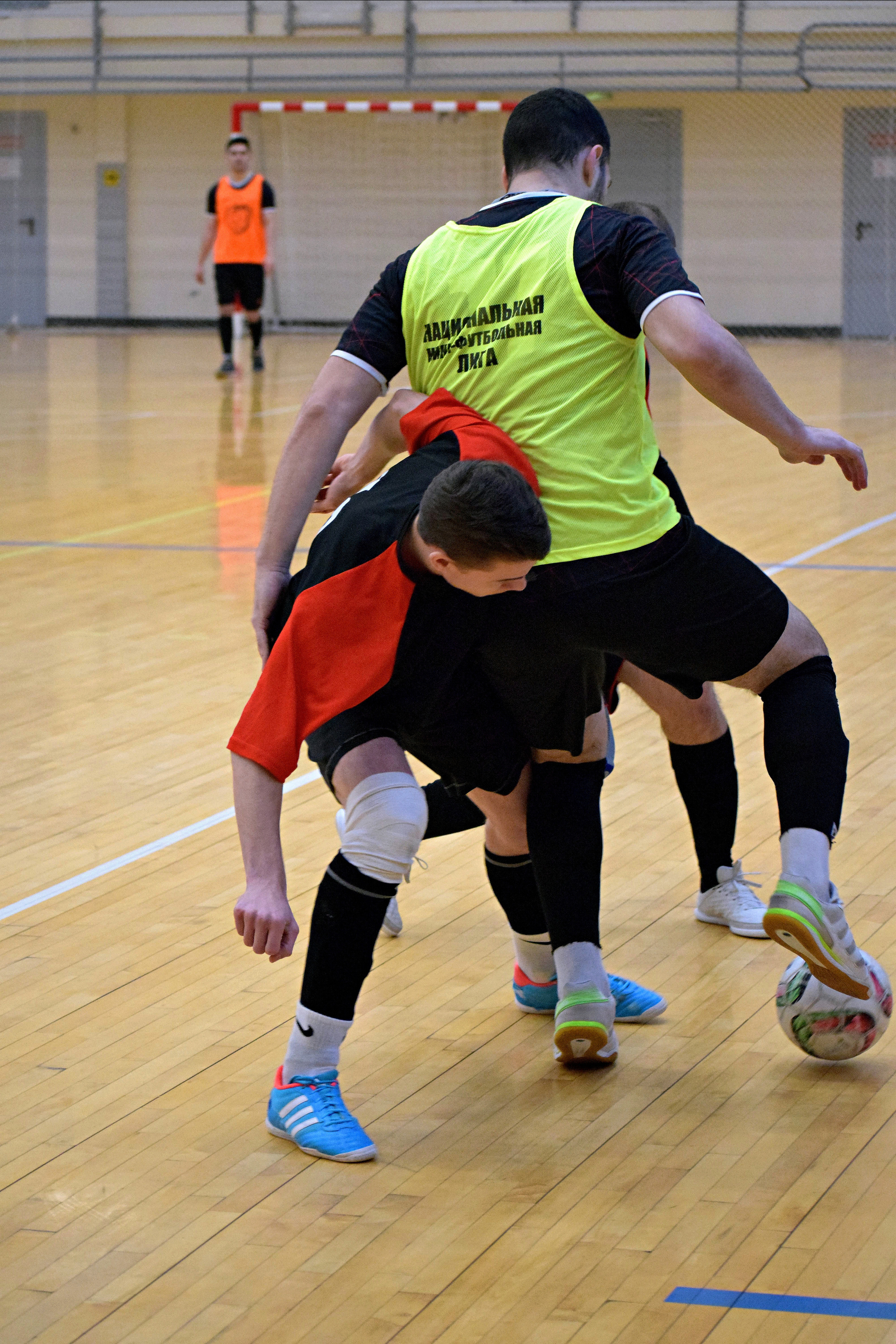 НМЛ|Национальная мини-футбольная лига Москвы. «Фотографии в журналах: максимум жизнеподобия, минимум жизни. "