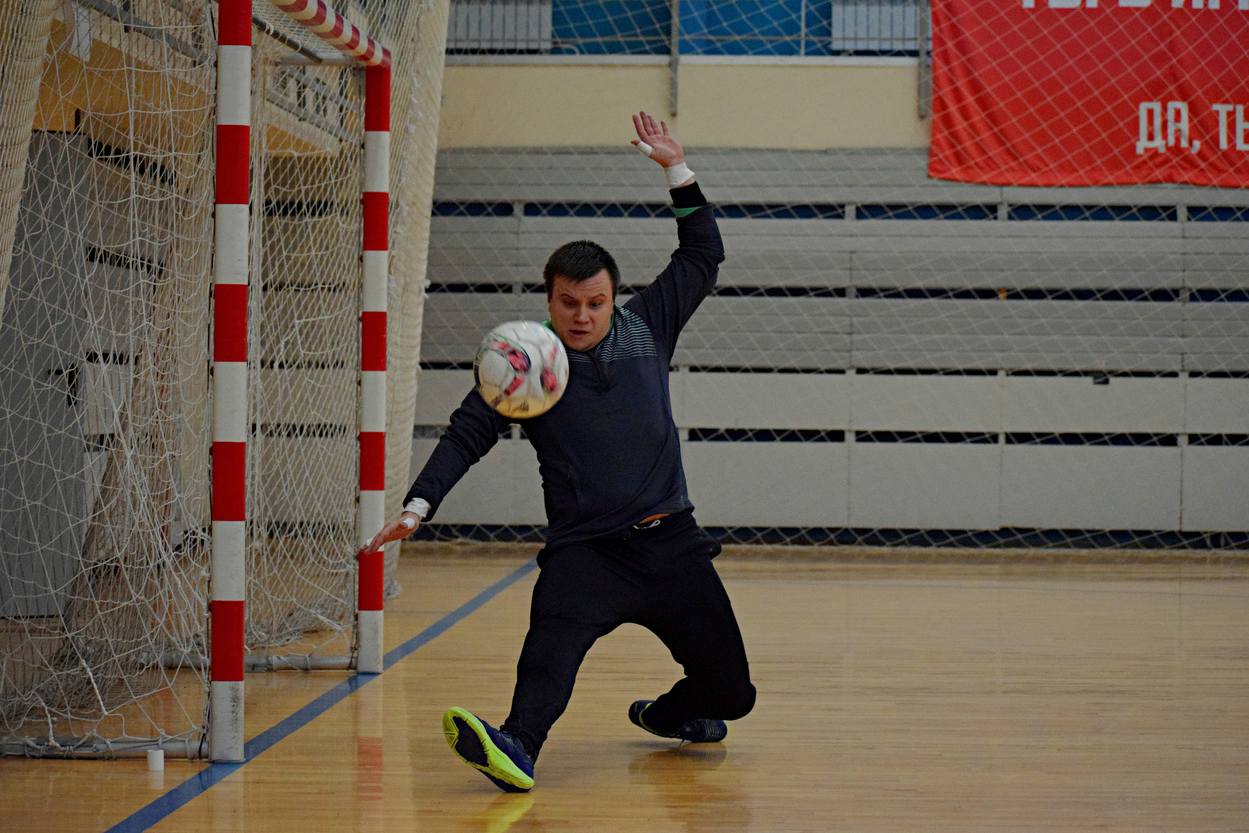НМЛ|Национальная мини-футбольная лига Москвы. «Фотографии в журналах: максимум жизнеподобия, минимум жизни. "