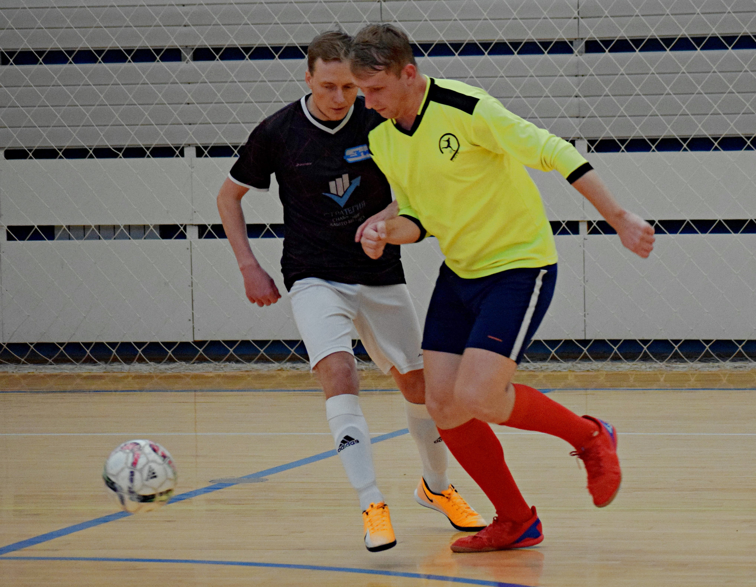 НМЛ|Национальная мини-футбольная лига Москвы. «Фотографии в журналах: максимум жизнеподобия, минимум жизни. "