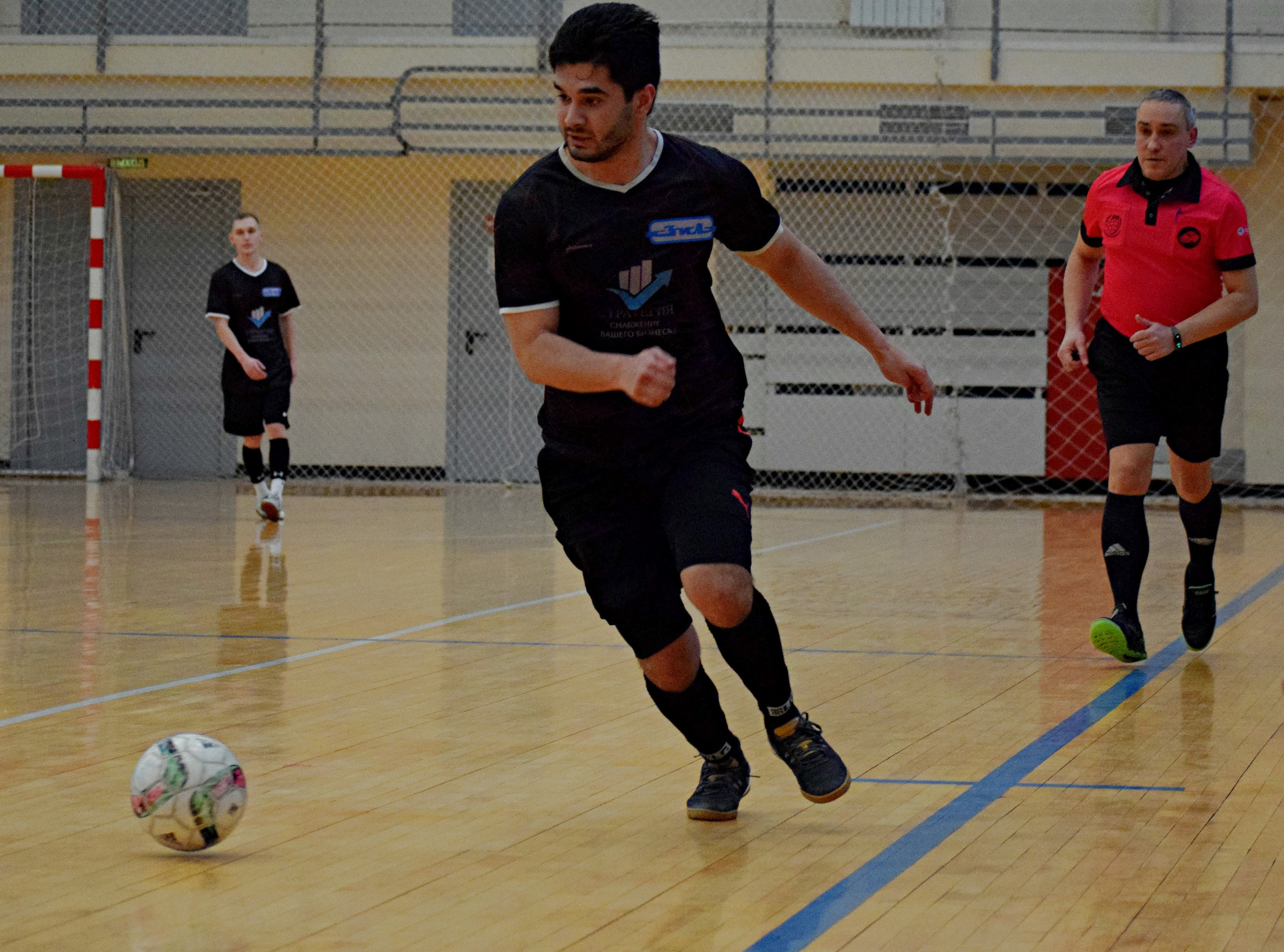 НМЛ|Национальная мини-футбольная лига Москвы. «Фотографии в журналах: максимум жизнеподобия, минимум жизни. "