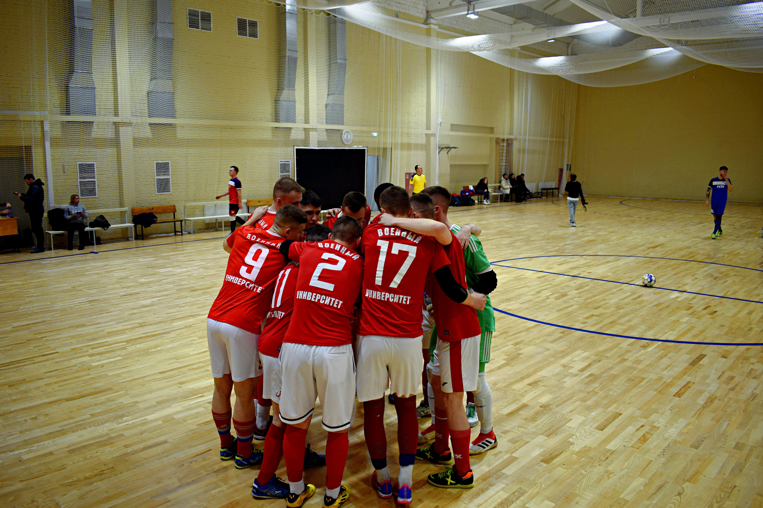 МосСтудФутзал — Студенческая Футзальная Лига. «Фотографии в журналах: максимум жизнеподобия, минимум жизни. "