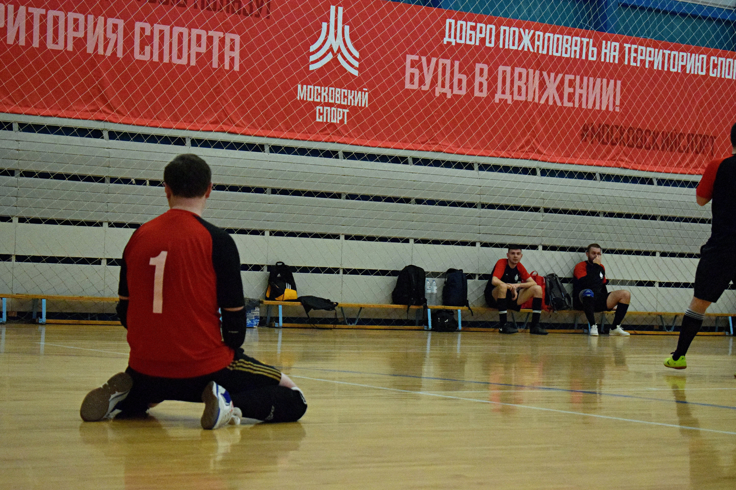 НМЛ|Национальная мини-футбольная лига Москвы. «Фотографии в журналах: максимум жизнеподобия, минимум жизни. "