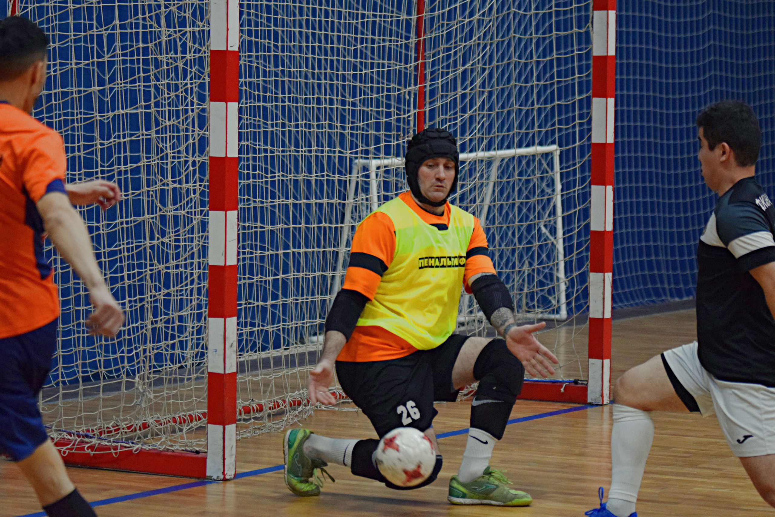 ИМФЛ | Интернациональная Мини-Футбольная Лига. «Фотографии в журналах: максимум жизнеподобия, минимум жизни. "