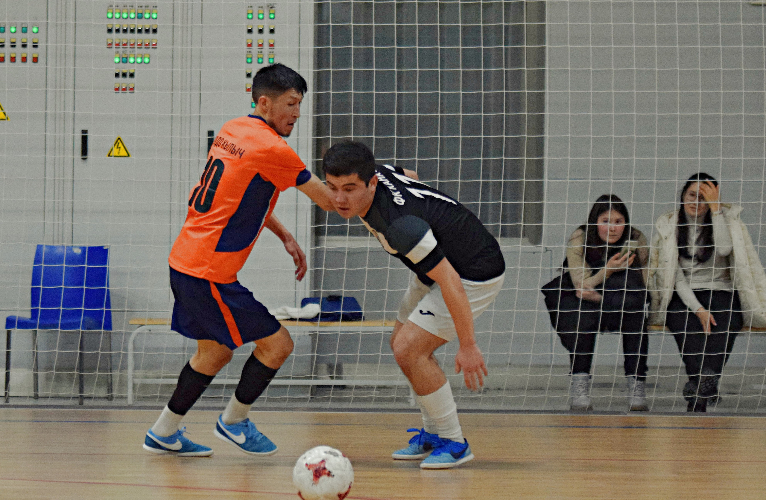 ИМФЛ | Интернациональная Мини-Футбольная Лига. «Фотографии в журналах: максимум жизнеподобия, минимум жизни. "