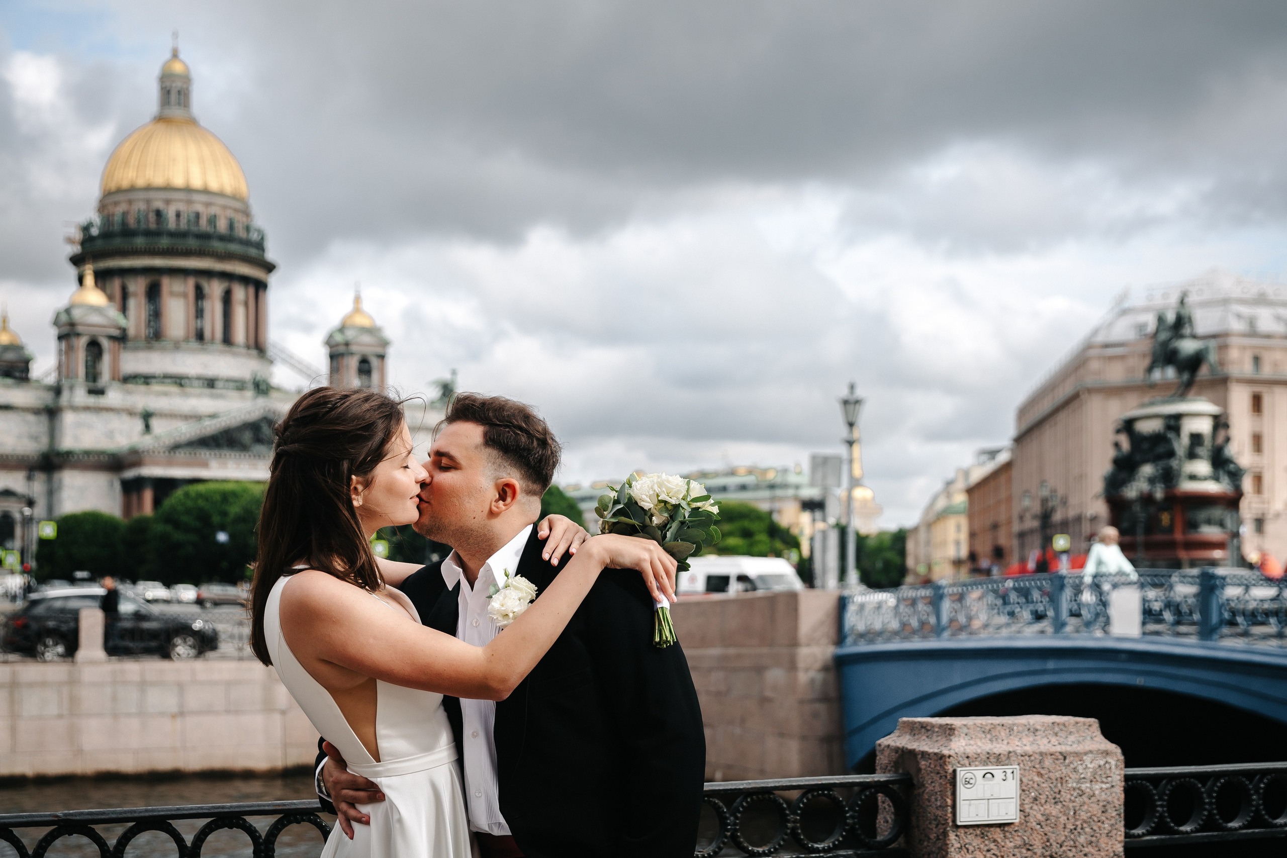 КРОНШТАДТСКИЙ ЗАГС | Август, Летний сад, Исаакий. Свадебный фотограф в Санкт-Петербурге Полина Корзухина