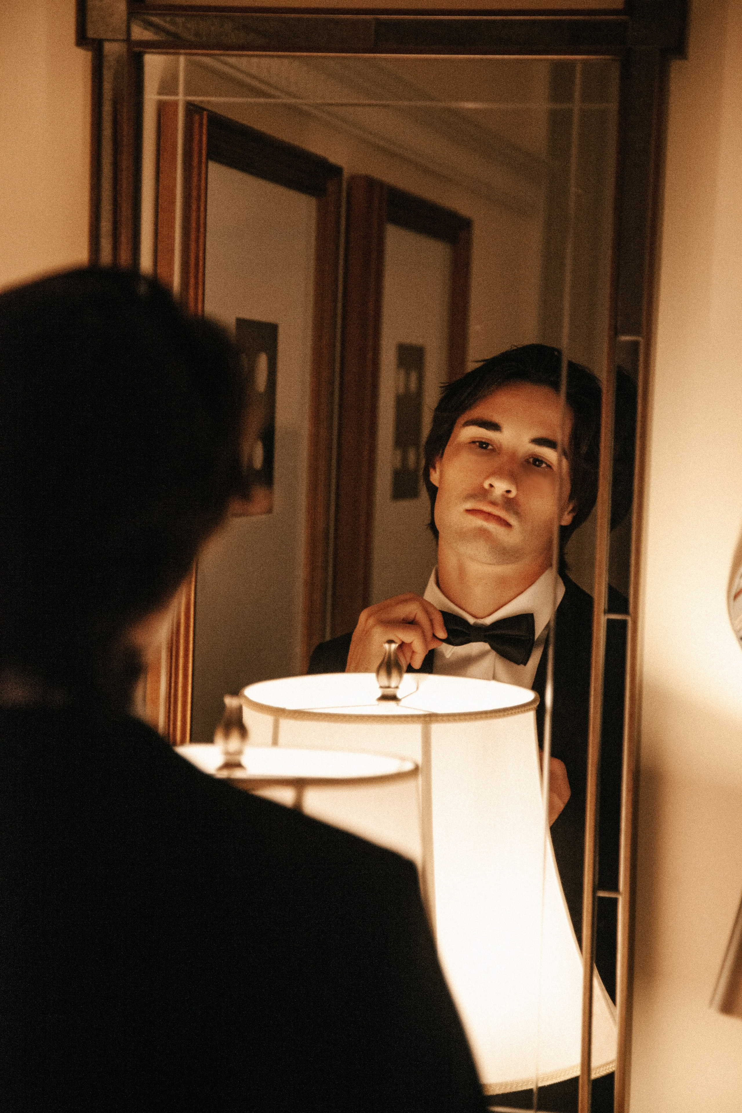 Свадебные. Честные истории о жизни города и его людях