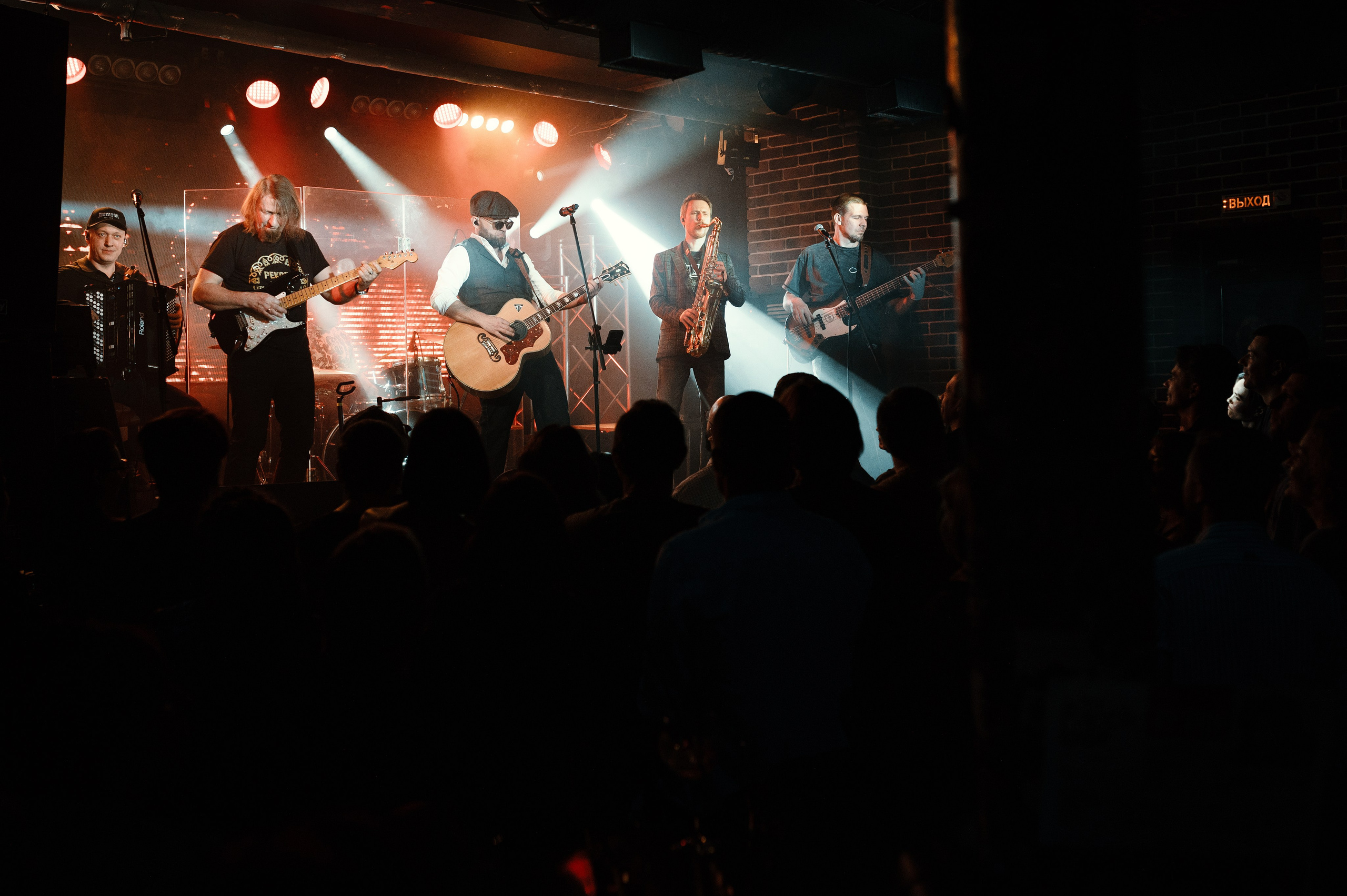 Рекорд Оркестр. Большой Рок Бар. Профессиональная фотосессия в Краснодаре | Фотограф Денис Труфанов