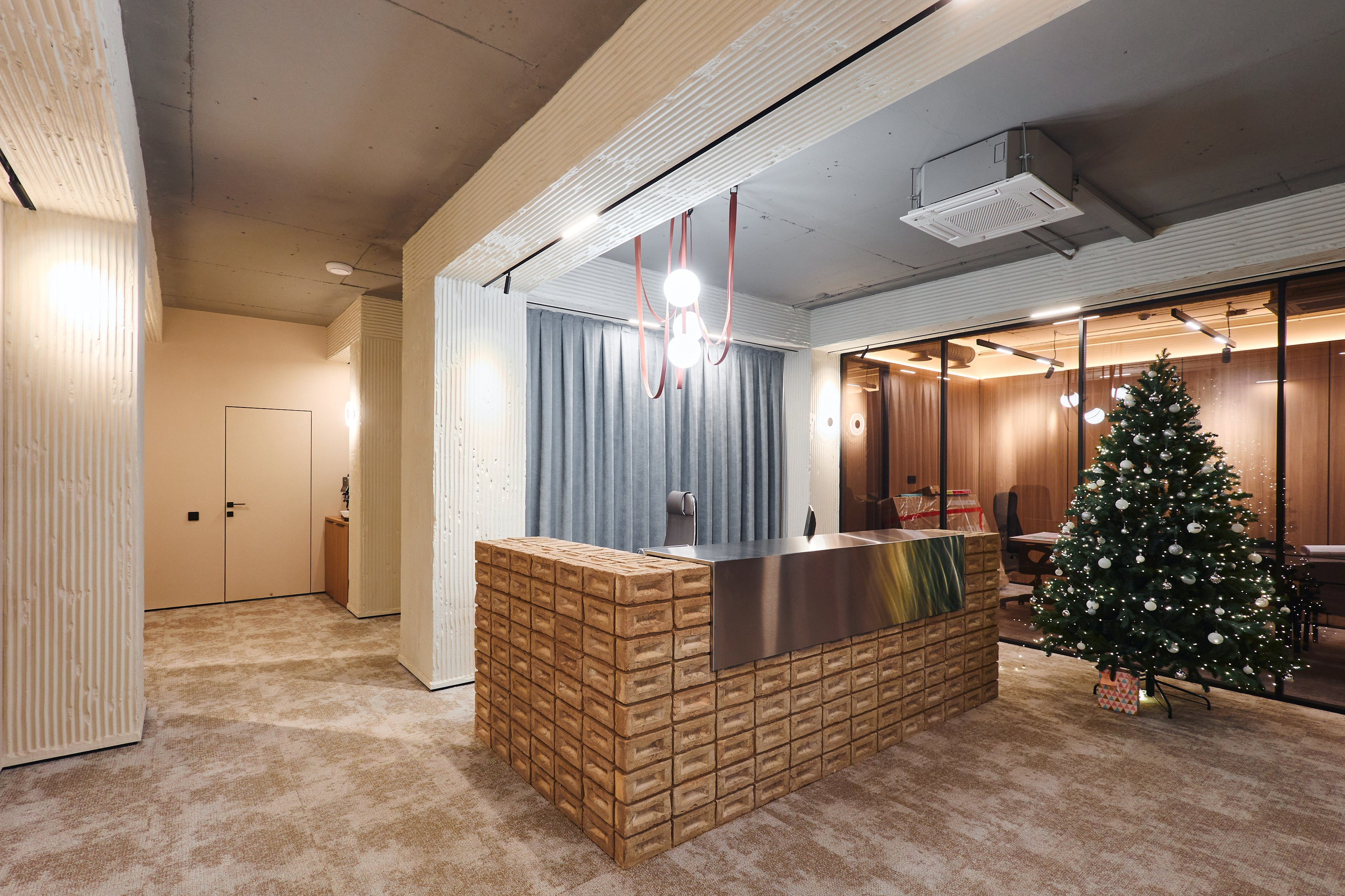 Офис ТОЛК. Бизнес портрет Аэросъемка Интерьерная съемка Тюмень