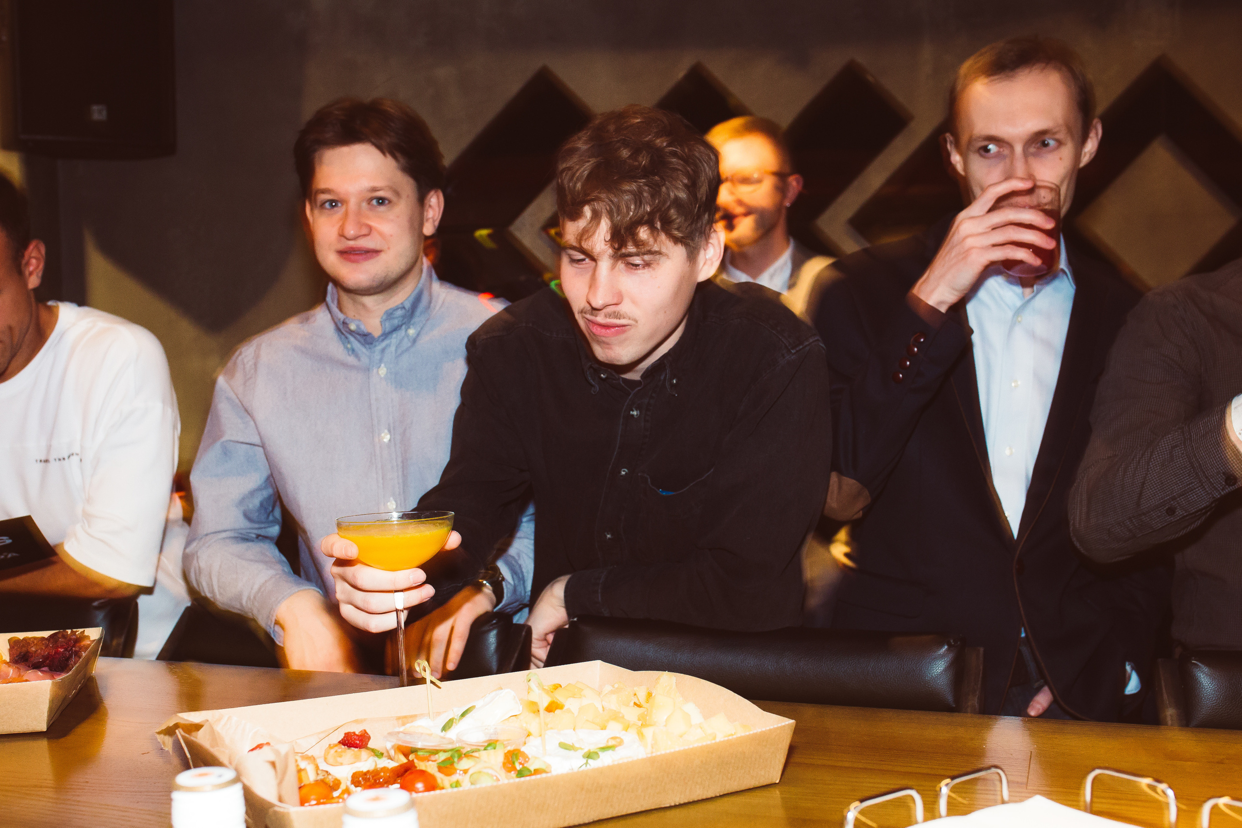 Корпоратив @hespeople. Фотограф ВИКА МЕДУЗА