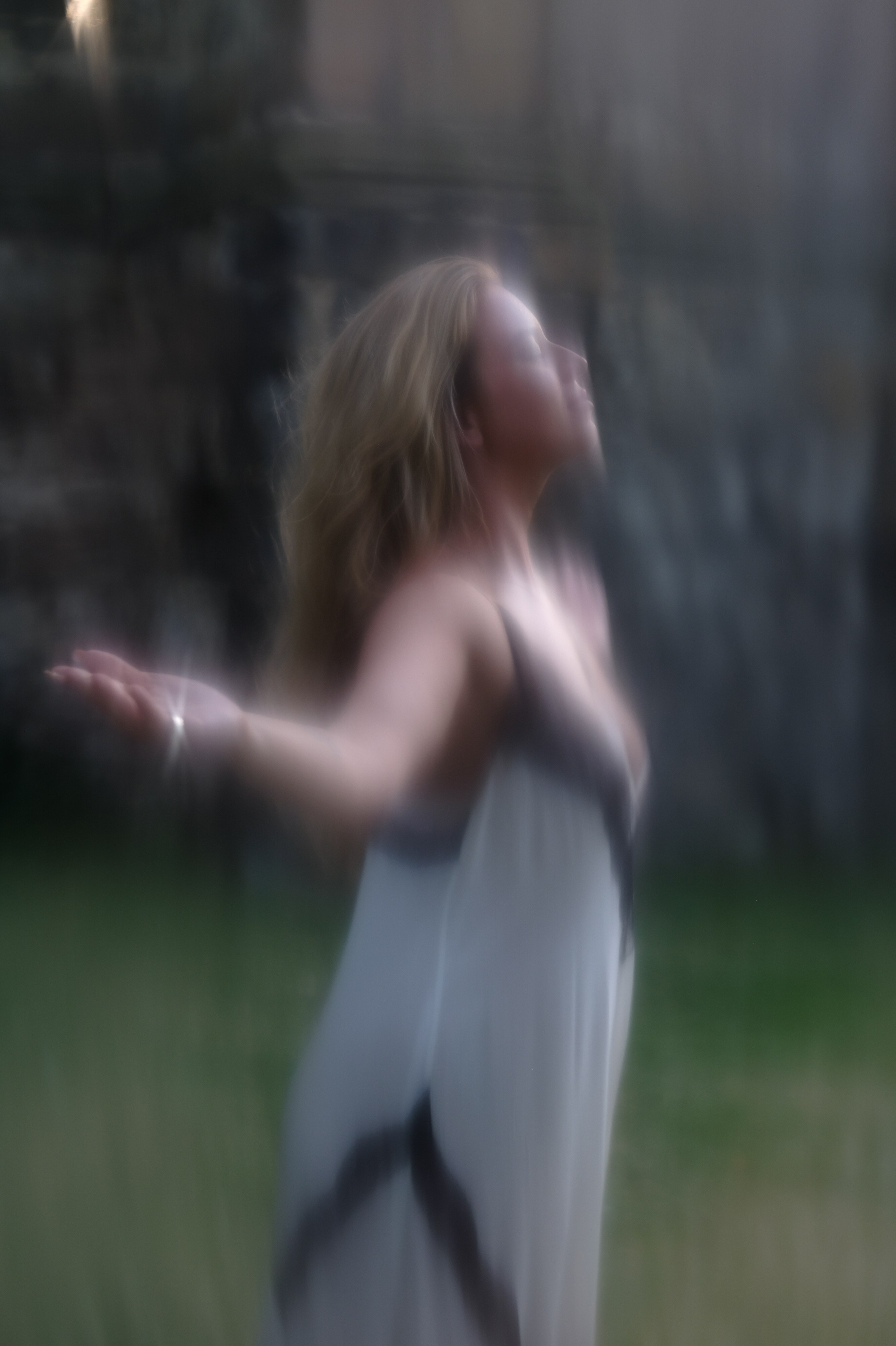 Настя. Фотограф в Москве и Праге: индивидуальные портреты, парные фотосессии