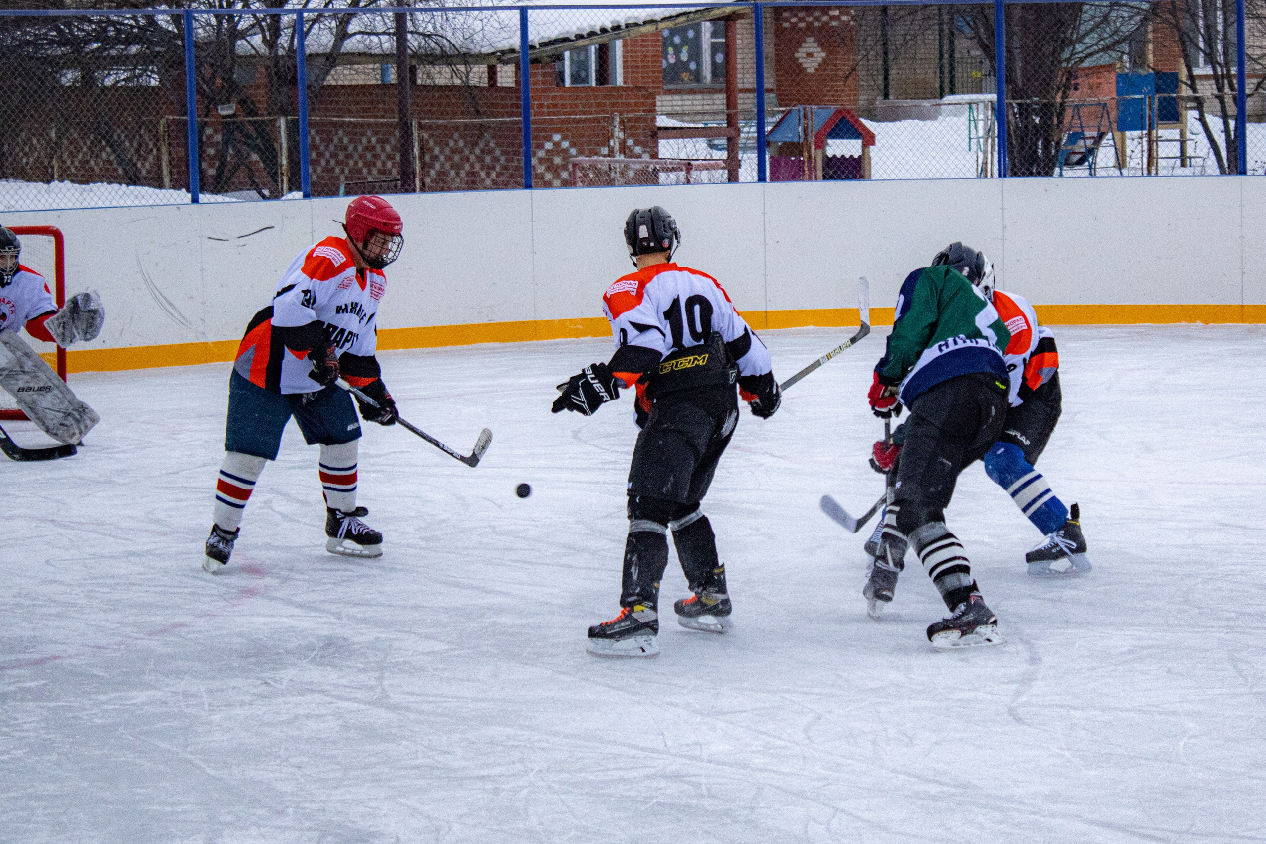 Хоккей г.п Атиг-г.Нижние Серги
