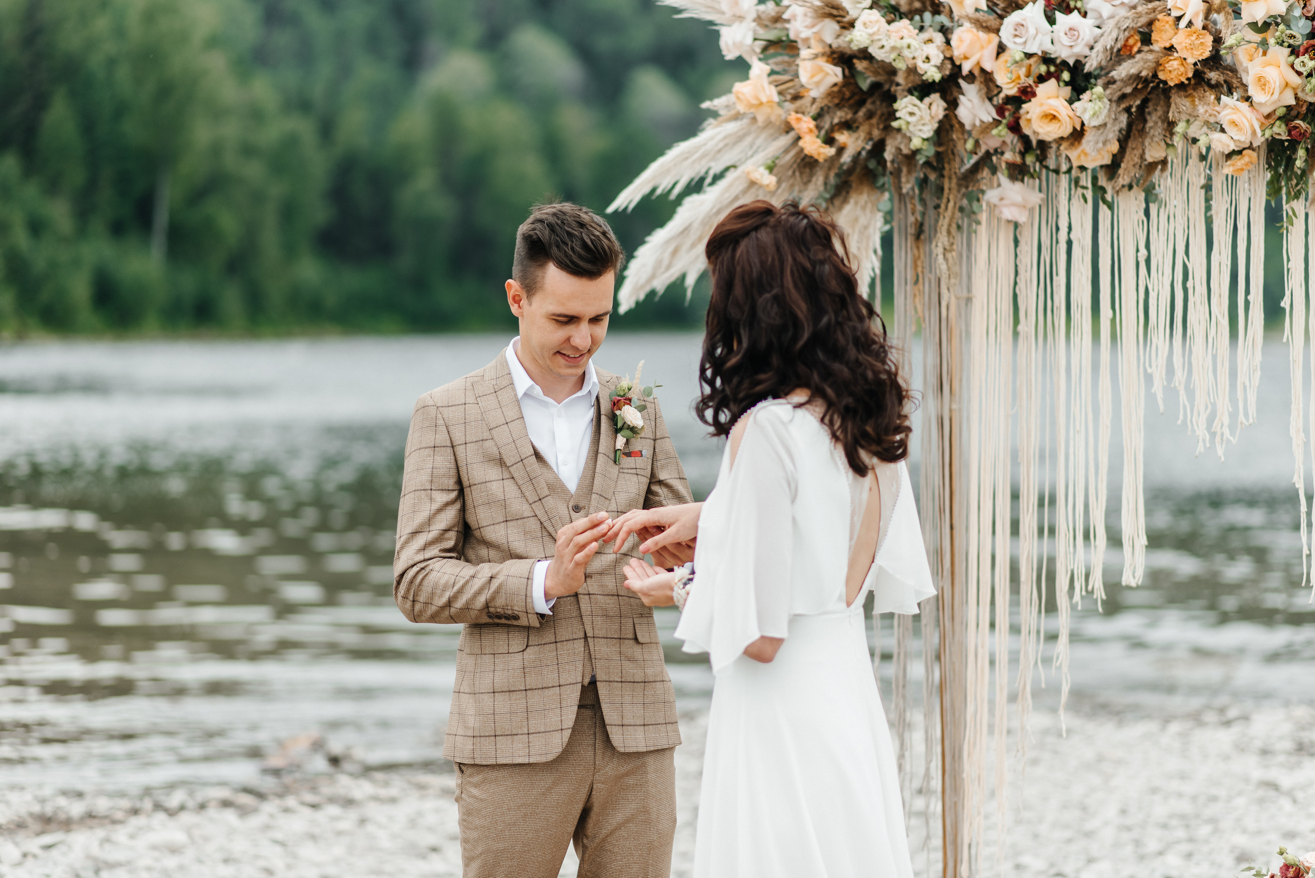 Илья и Юлия. Свадебная  съемка на Алтае