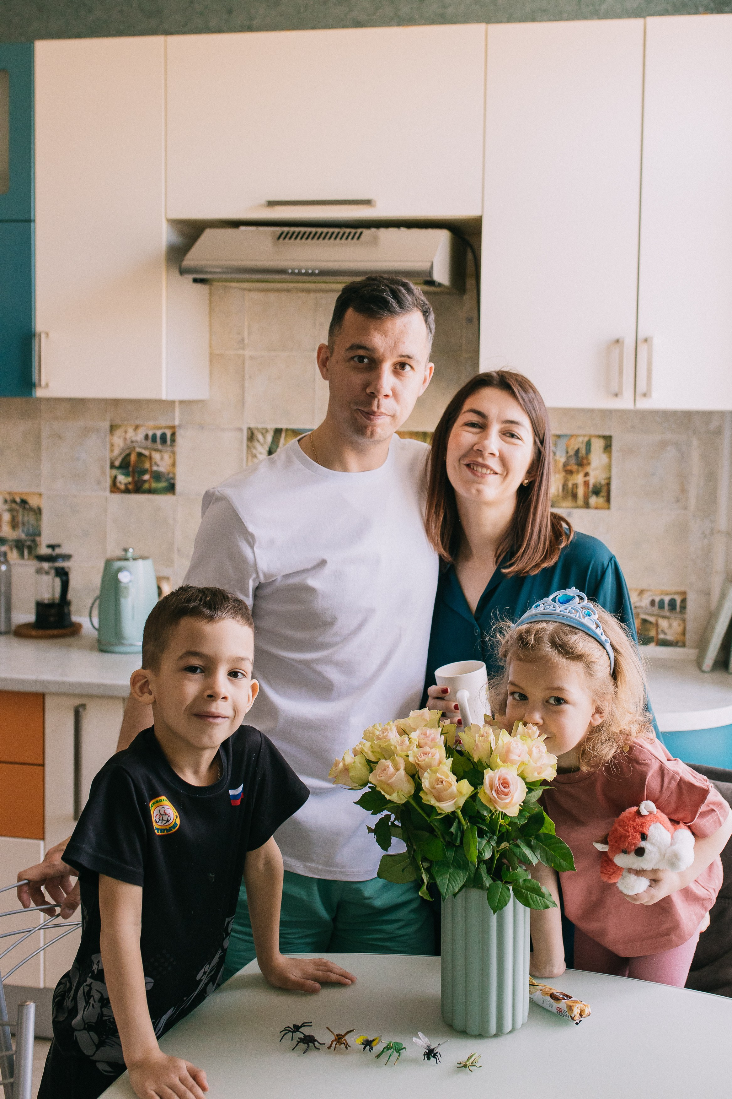 Руслан, Катя, Рамир и Роксана. Семейный фотограф Трусова Евгения в Екатеринбурге