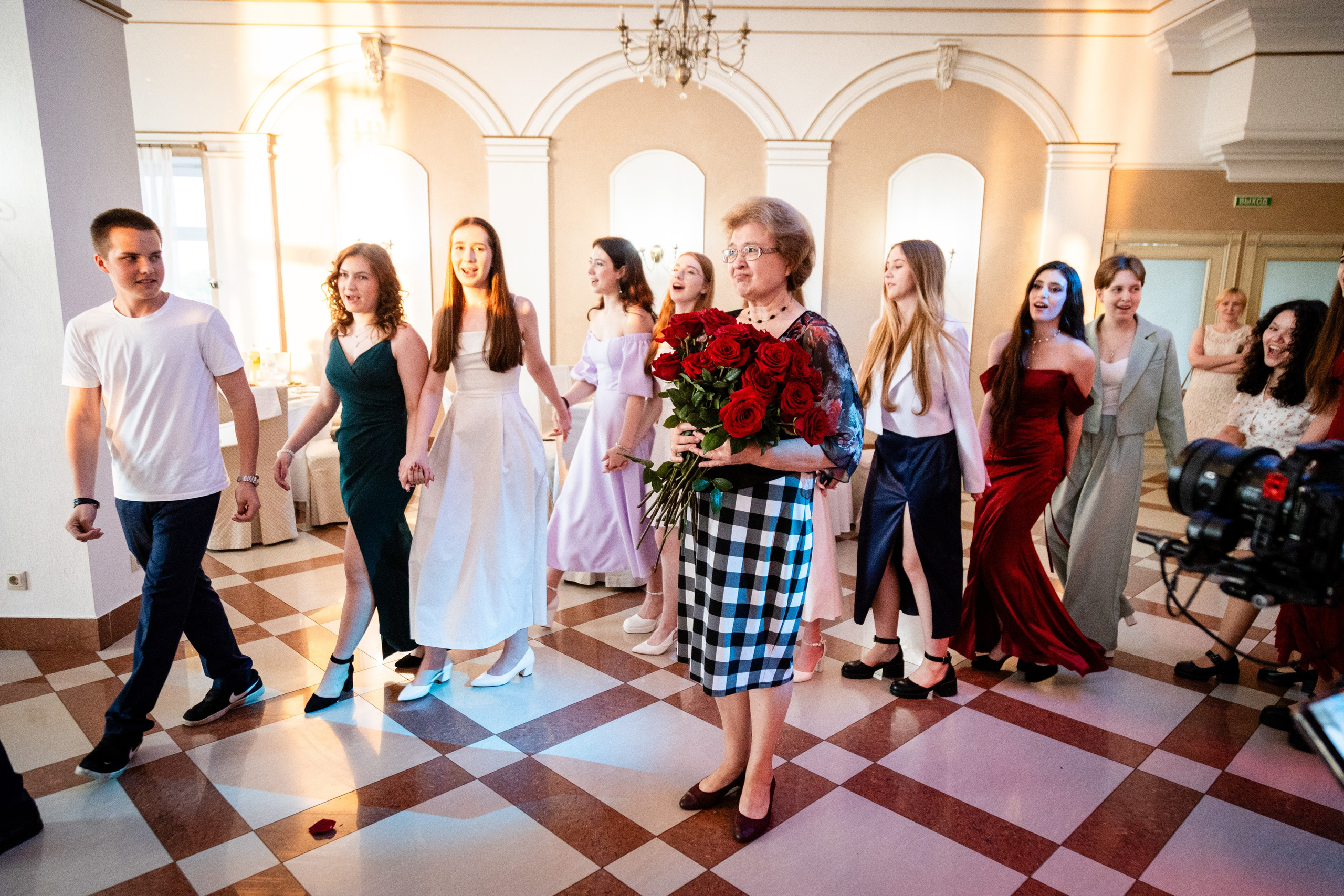 Школьный выпускной. Детский фотограф видеограф в Хабаровске Михаил Орлов