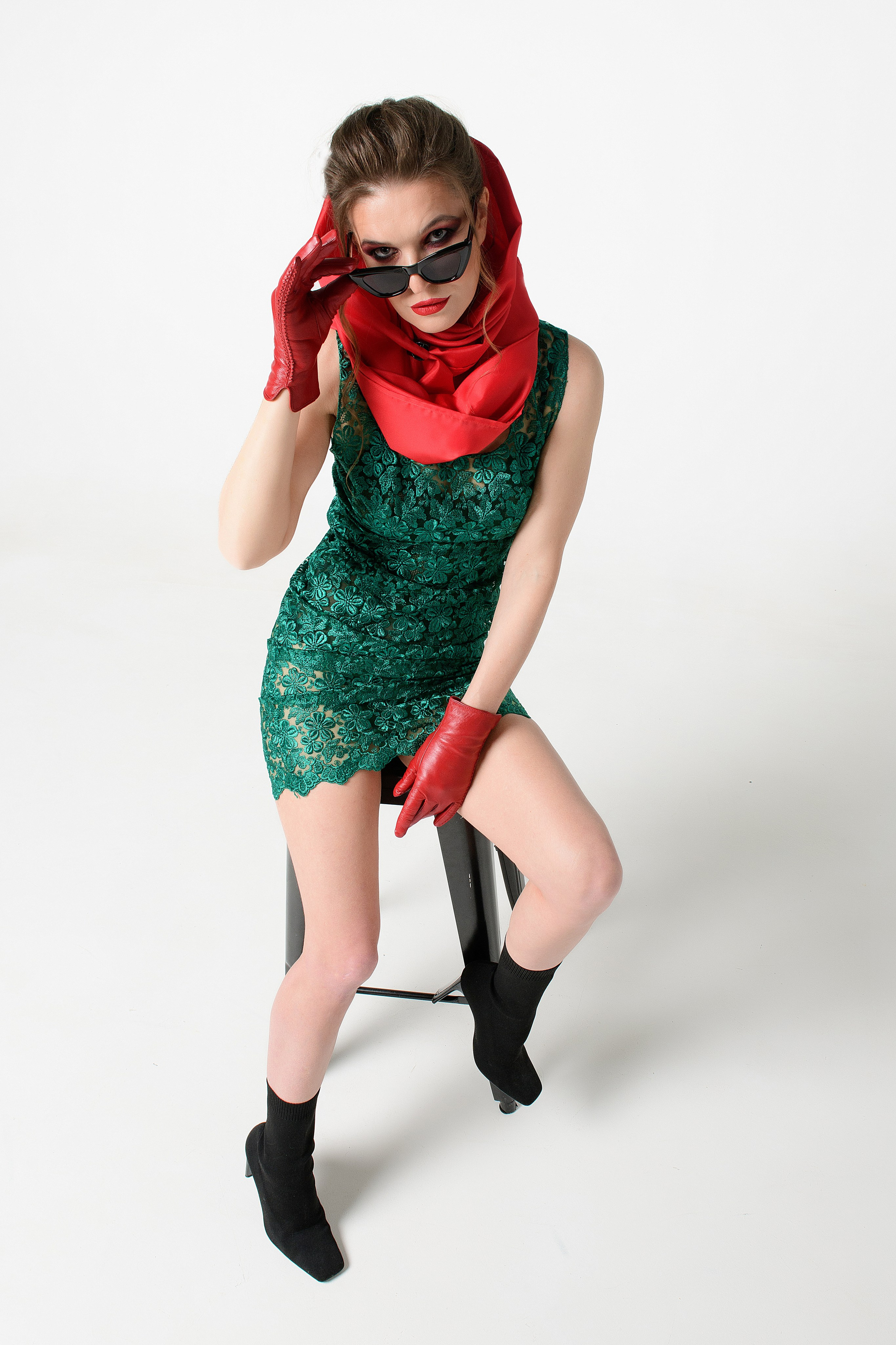 Женский портрет в стиле фэшн. Организация и проведение фотосъемок в Санкт-Петербурге. Фотограф Смирягин Илья