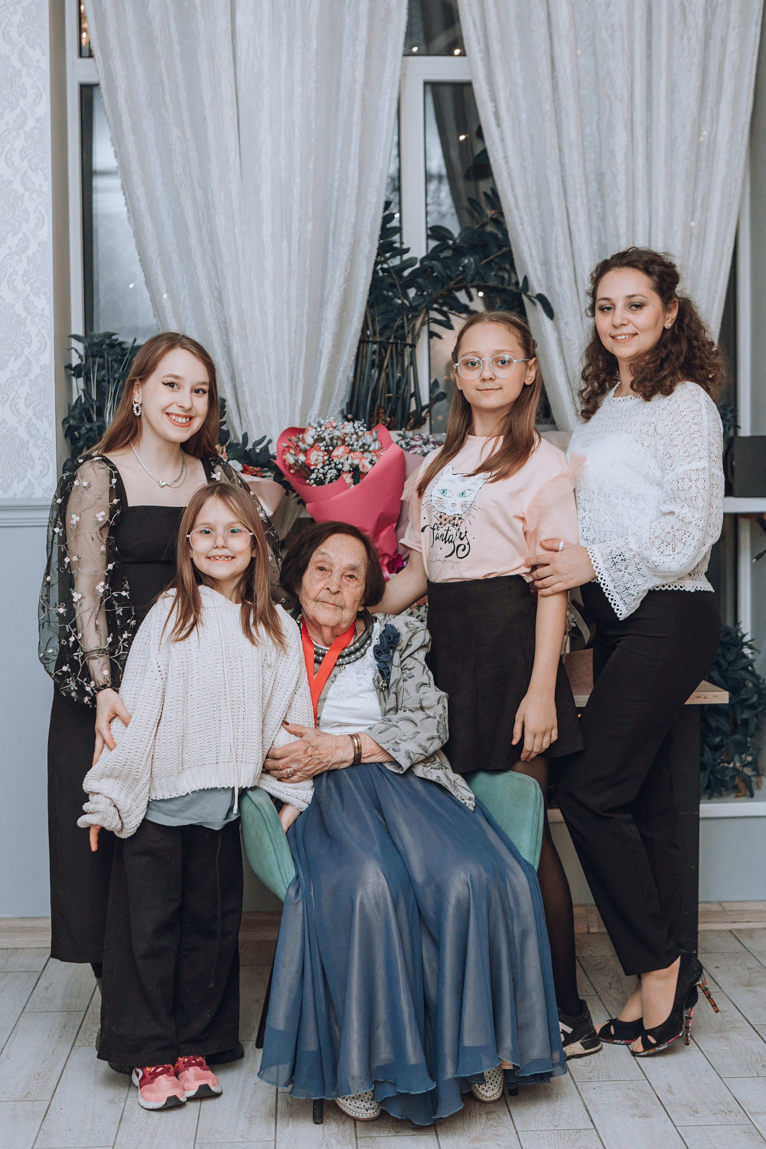 90-летний юбилей Сары Вагаповны. Фотограф в Санкт — Петербурге Анна Конофало