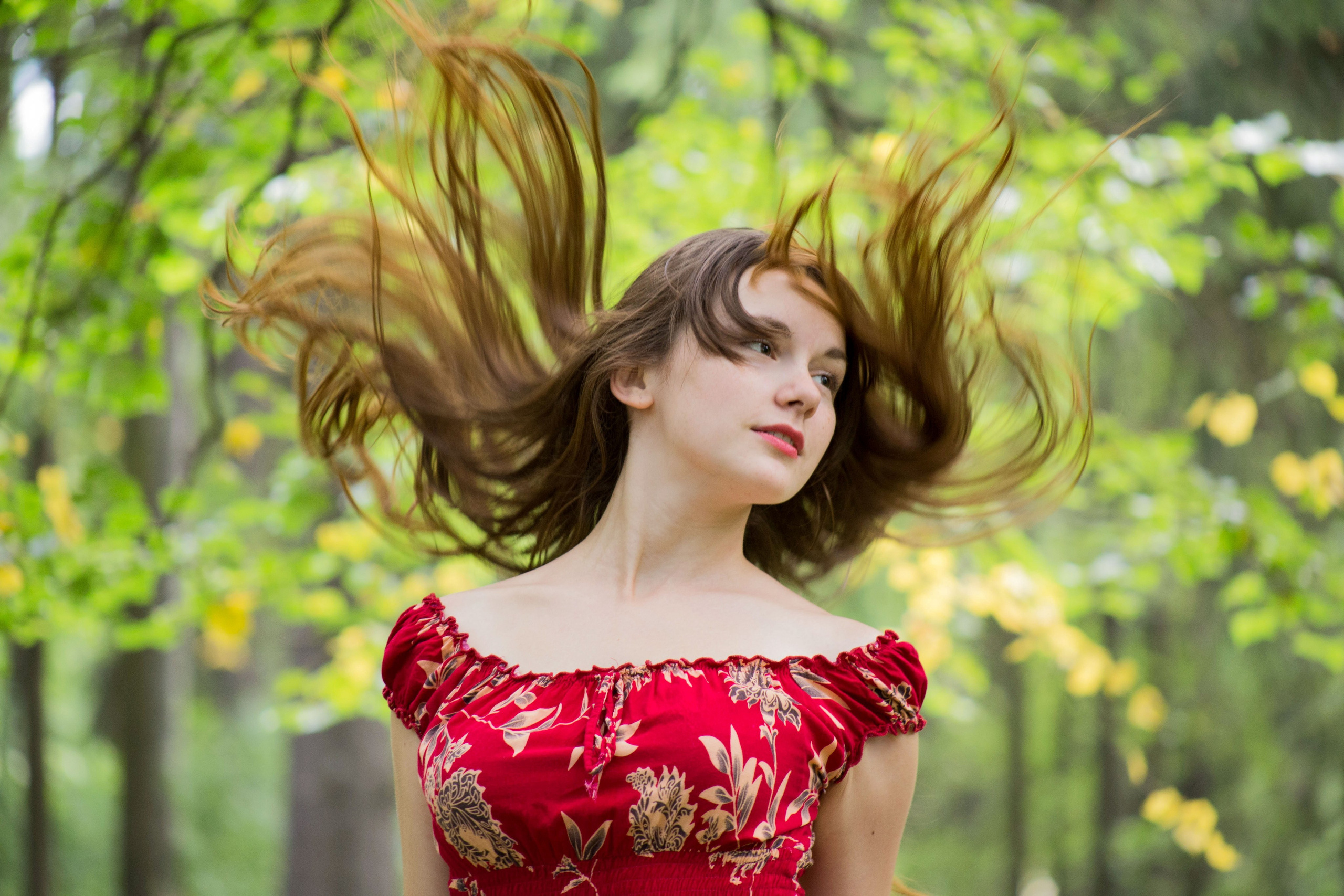 Даша в поле. Фотограф Пермь. Фотосессия в фотостудии Перми и на свежем воздухе