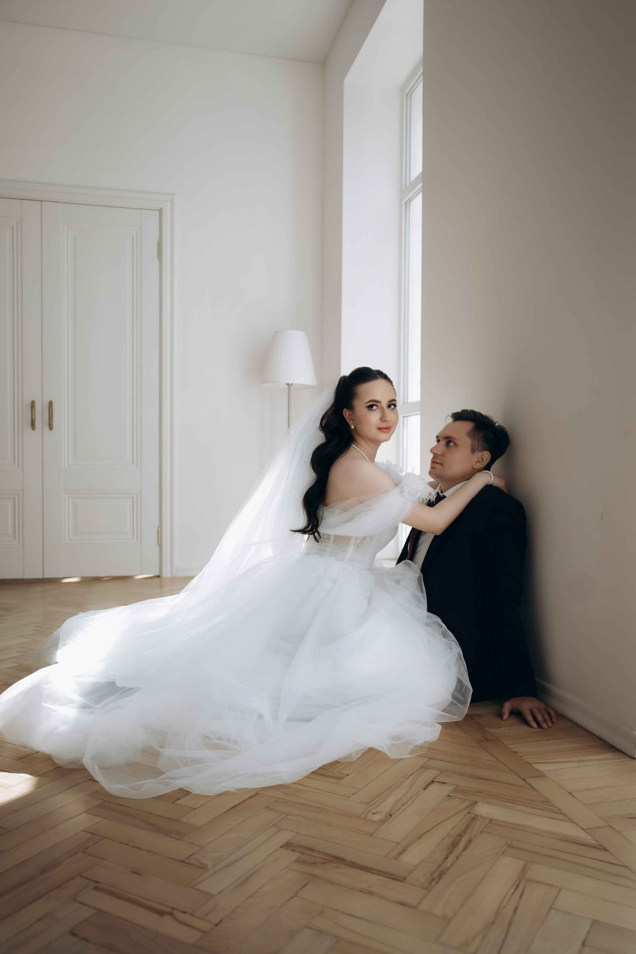 Свадебная фотосъемка в Пензе: Ольга и Владислав в отеле и студии «Перспектива»