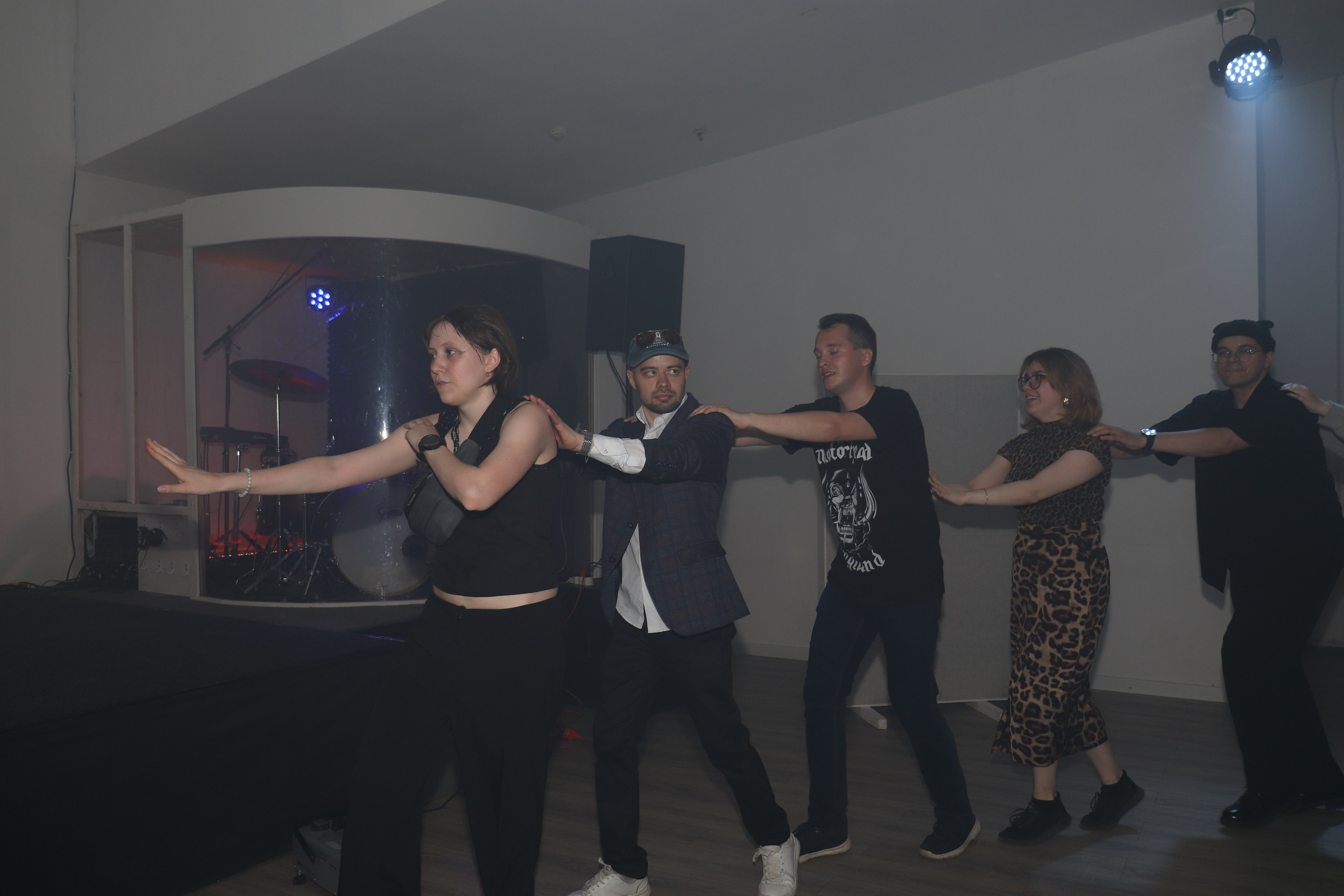 Дискотека 90х молодёжного «клуба 52». Ивентный фотограф в Санкт-Петербурге Олег Комков