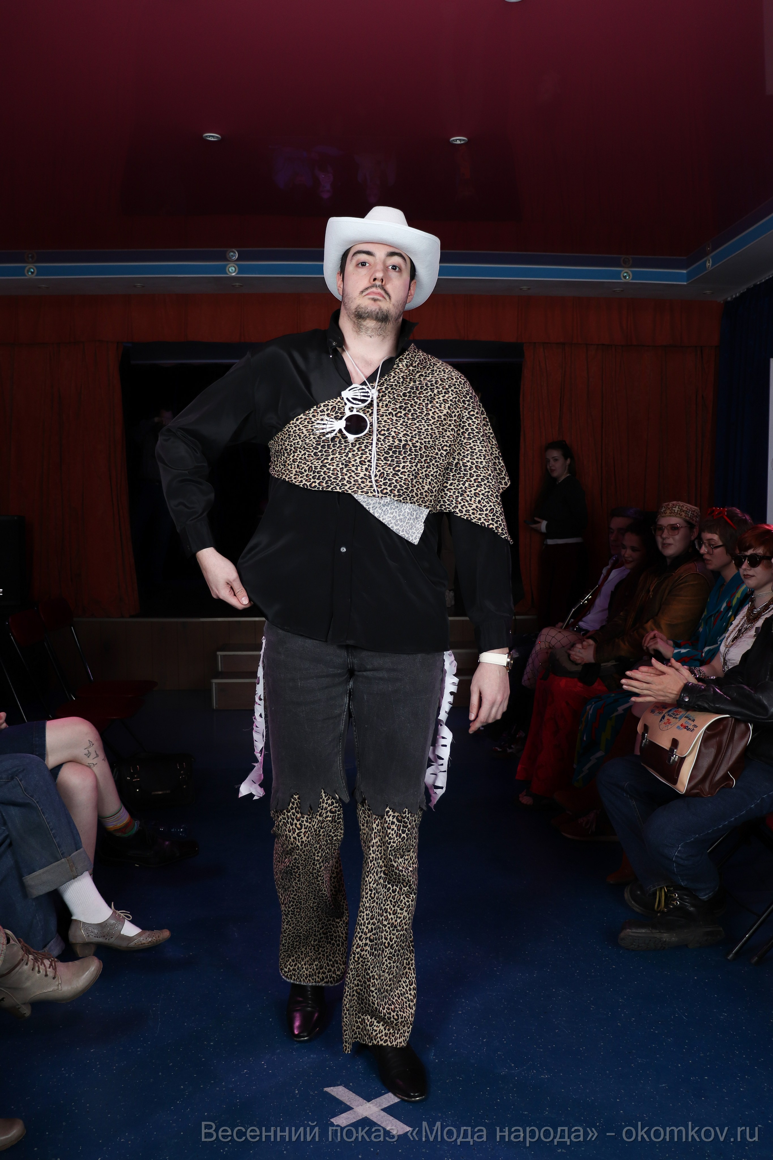 Весенний показ «Мода народа». Ивентный фотограф в Санкт-Петербурге Олег Комков