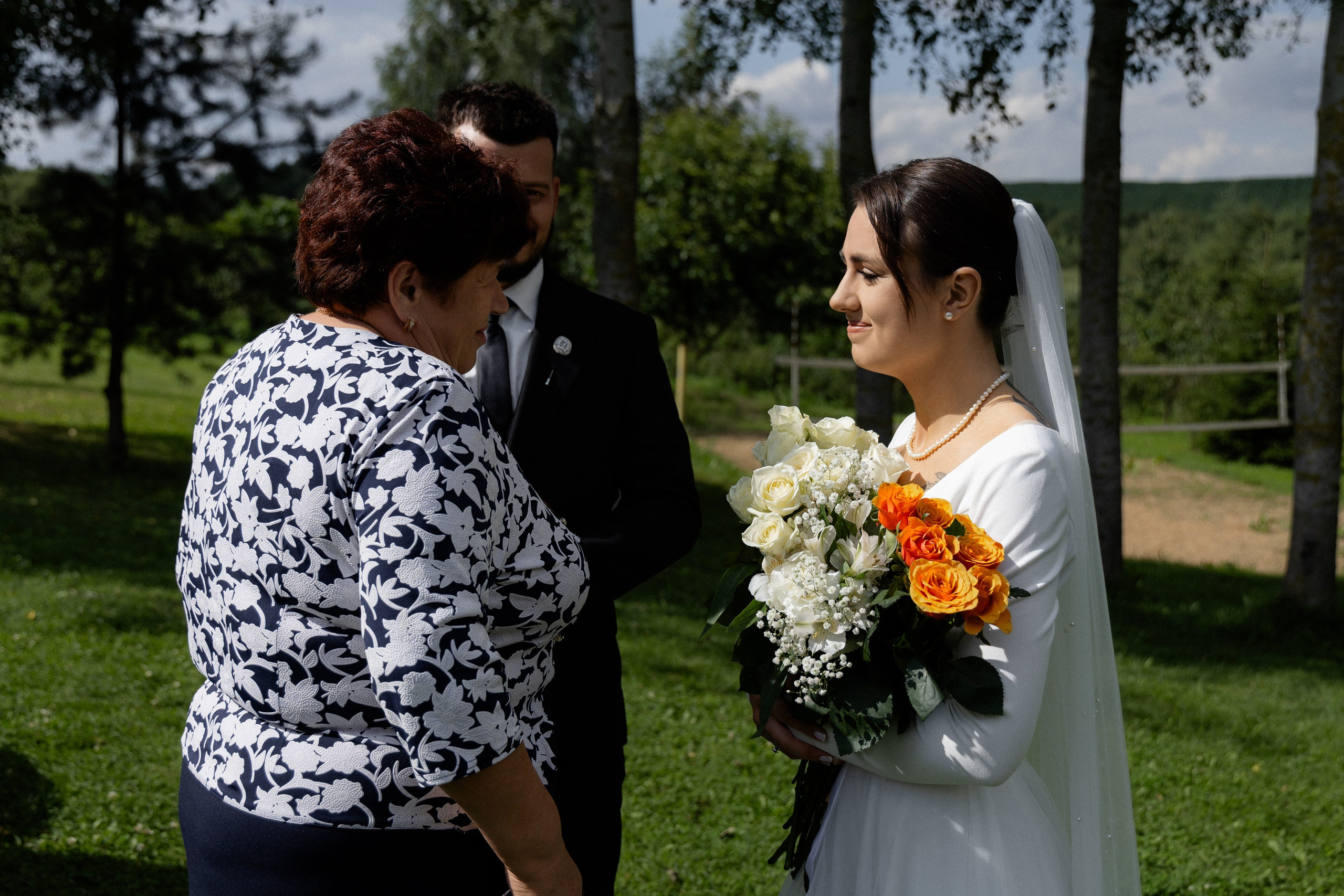 Свадебная фотосессия в агроусадьбе Лабодянка в Минске. Свадебный фотограф в Минске/Беларуси Сергей Спиридонов