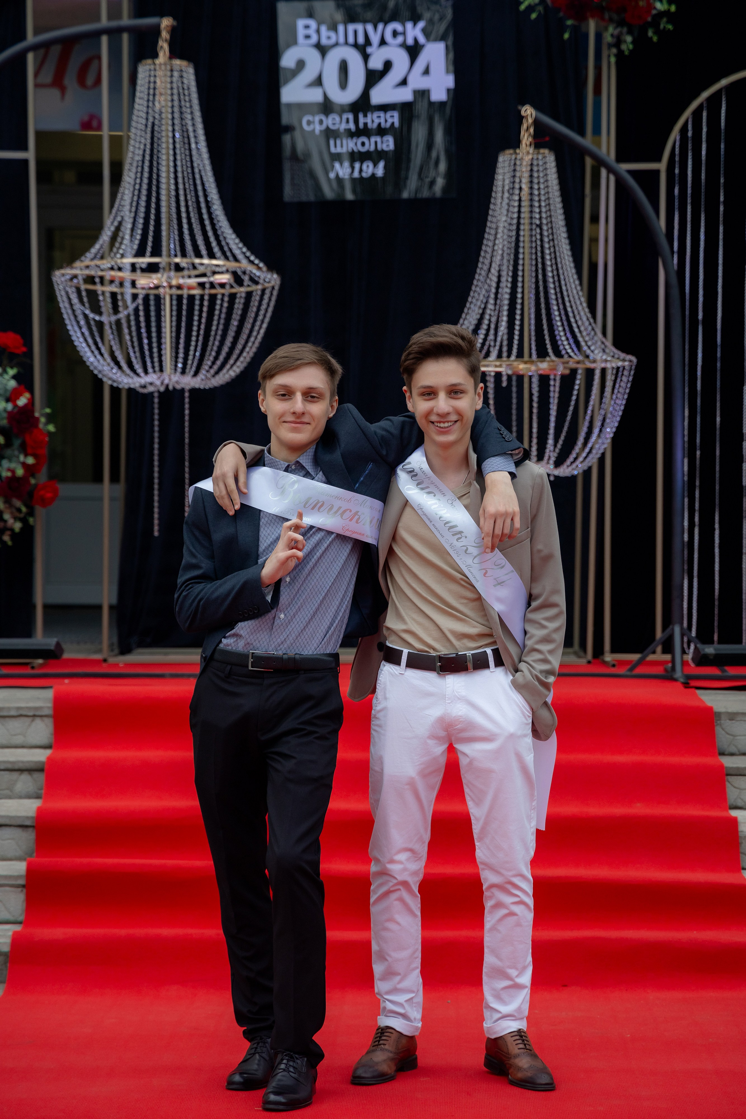 Школьный выпускной 2024 год в Соколе (Минск). Свадебный фотограф в Минске/Беларуси Сергей Спиридонов