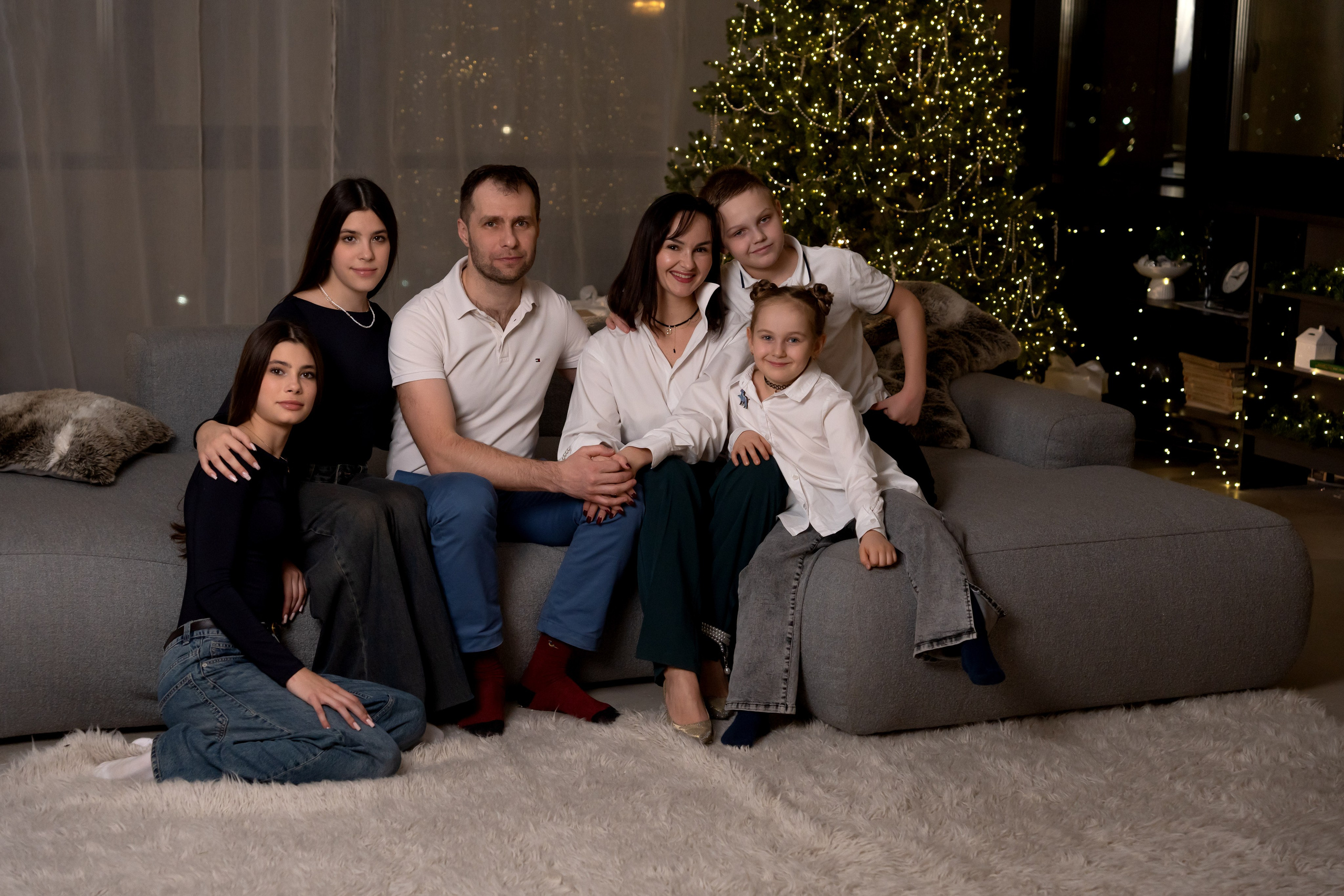Новогодняя фотосессия для дружной семьи. Фотограф в Красноярске. Юлия Чаушанская