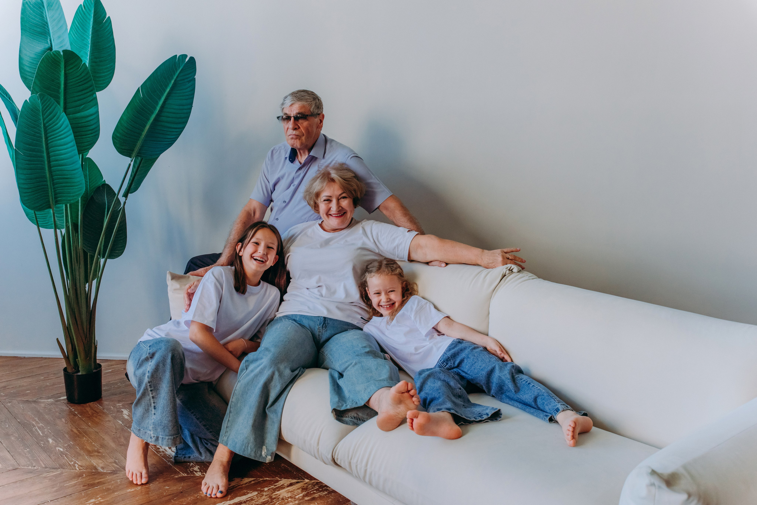 СВЕТЛАНА И ВНУЧКИ. Ольга Козлова фотограф Волгоград olkiny-fotki.ru