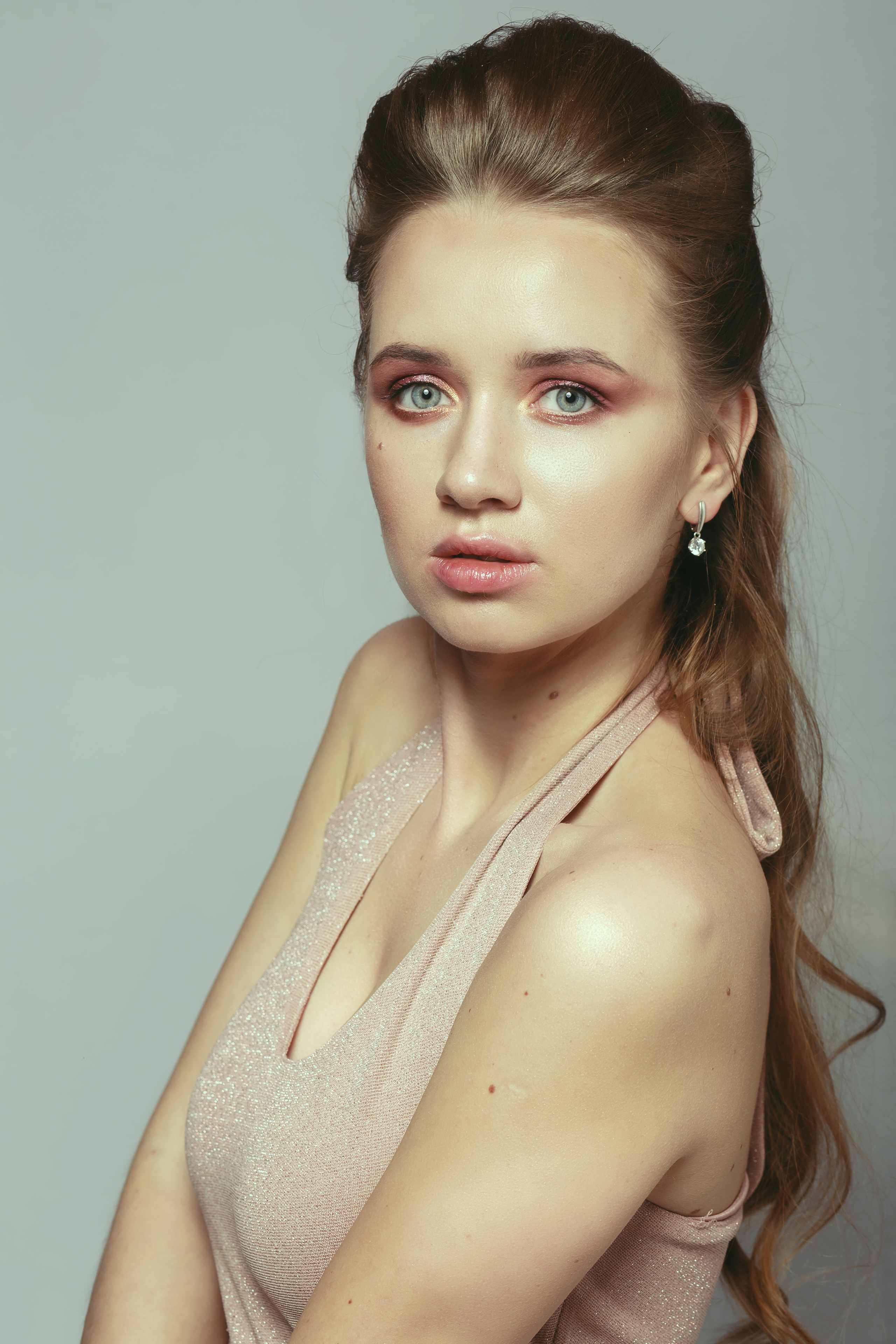 Бьюти фотосессия с цветами