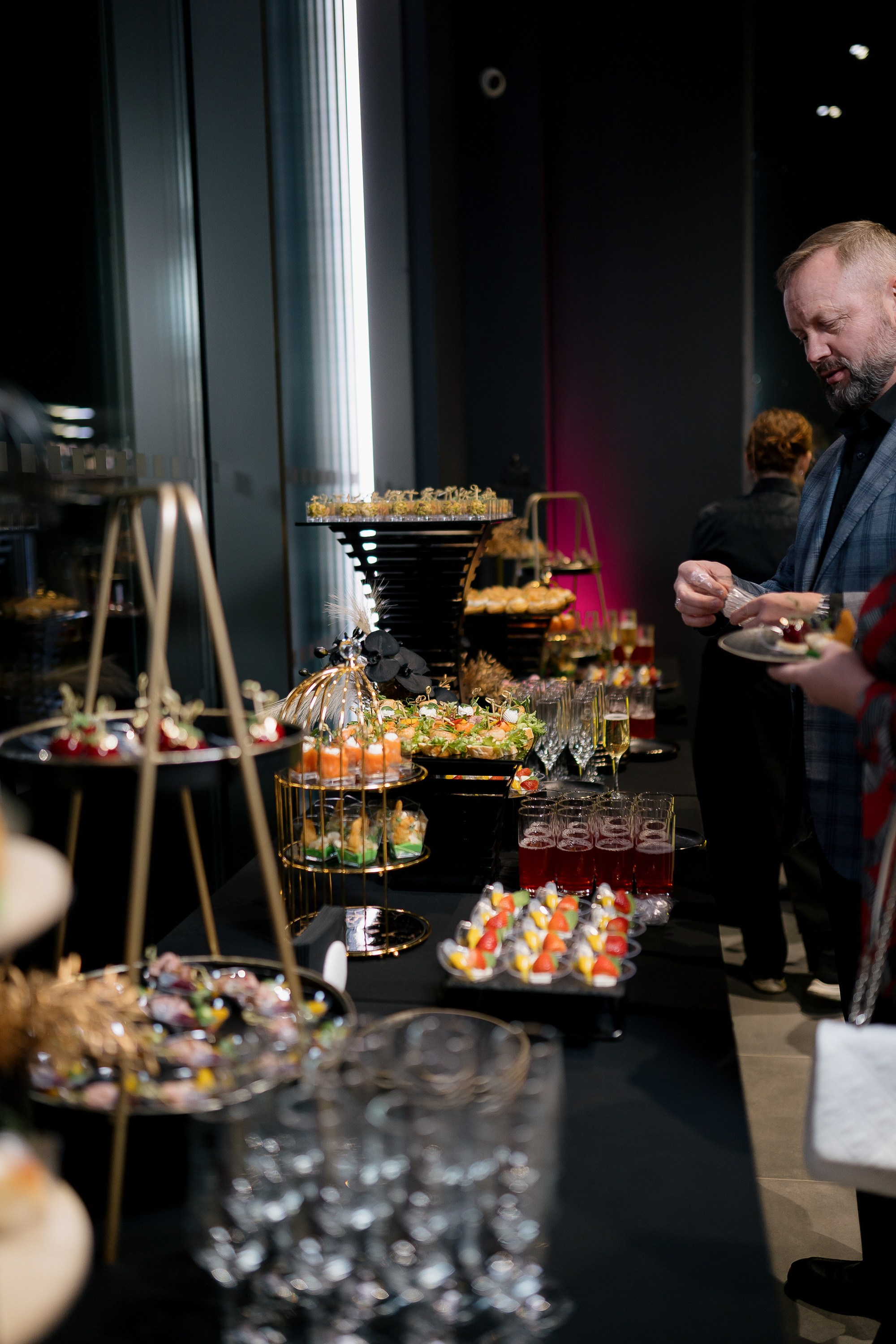 Презентация Exlantix ET. Сергей Кошкин. Репортажная и ивент-фотография в Сургуте