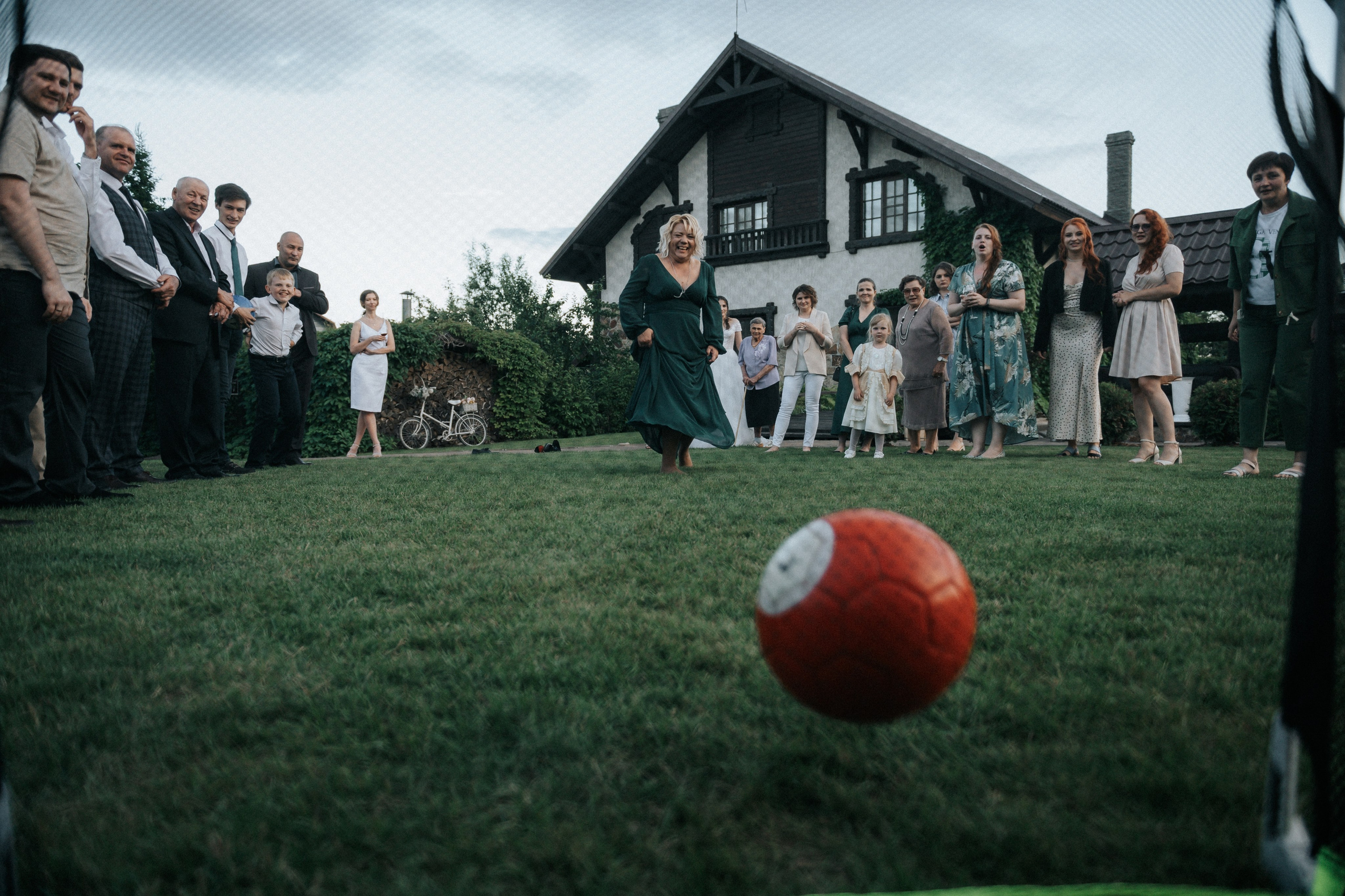 Свадебные фотографии. Фотограф в Барнауле Дарья Бутурлакина. Люби.Цени.Касайся