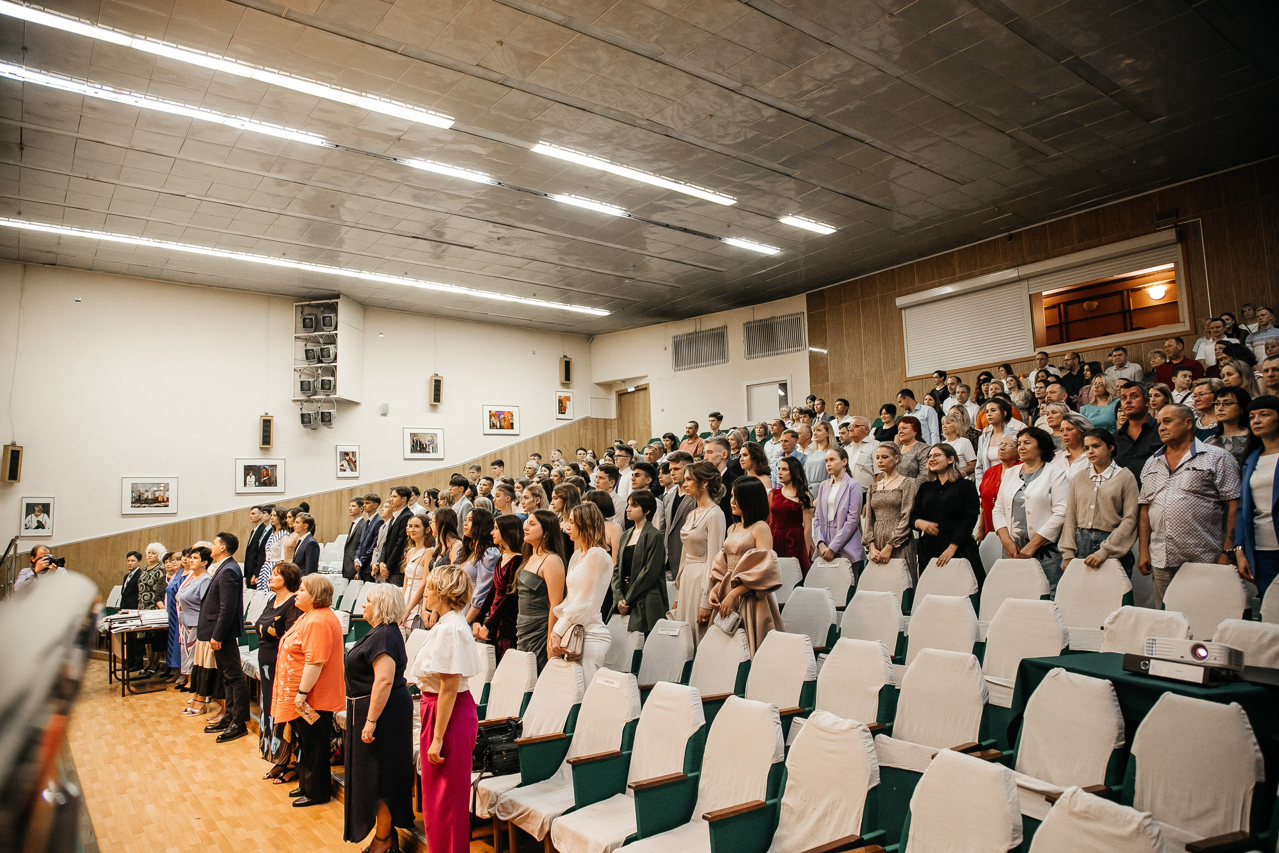 Выпускной. Креативный и женский Фотограф Омске Наталья Лебедева