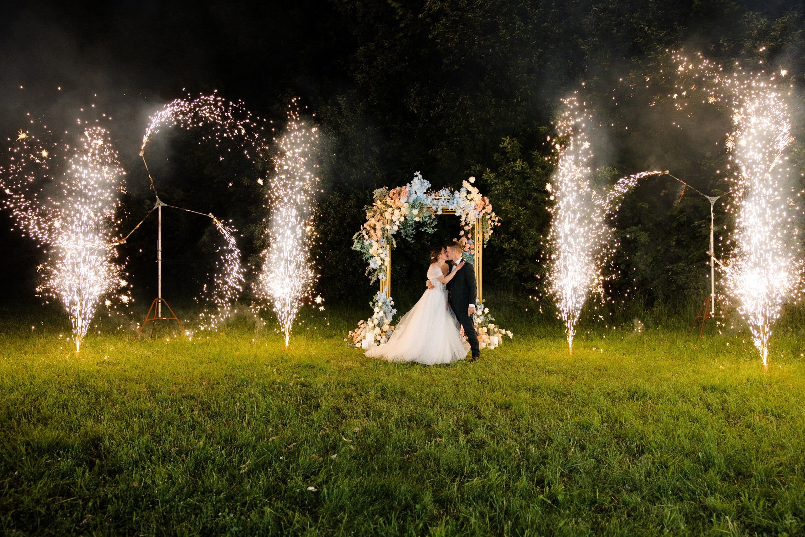 Андрей и Ксения. Организация и координация свадебных и семейных торжеств