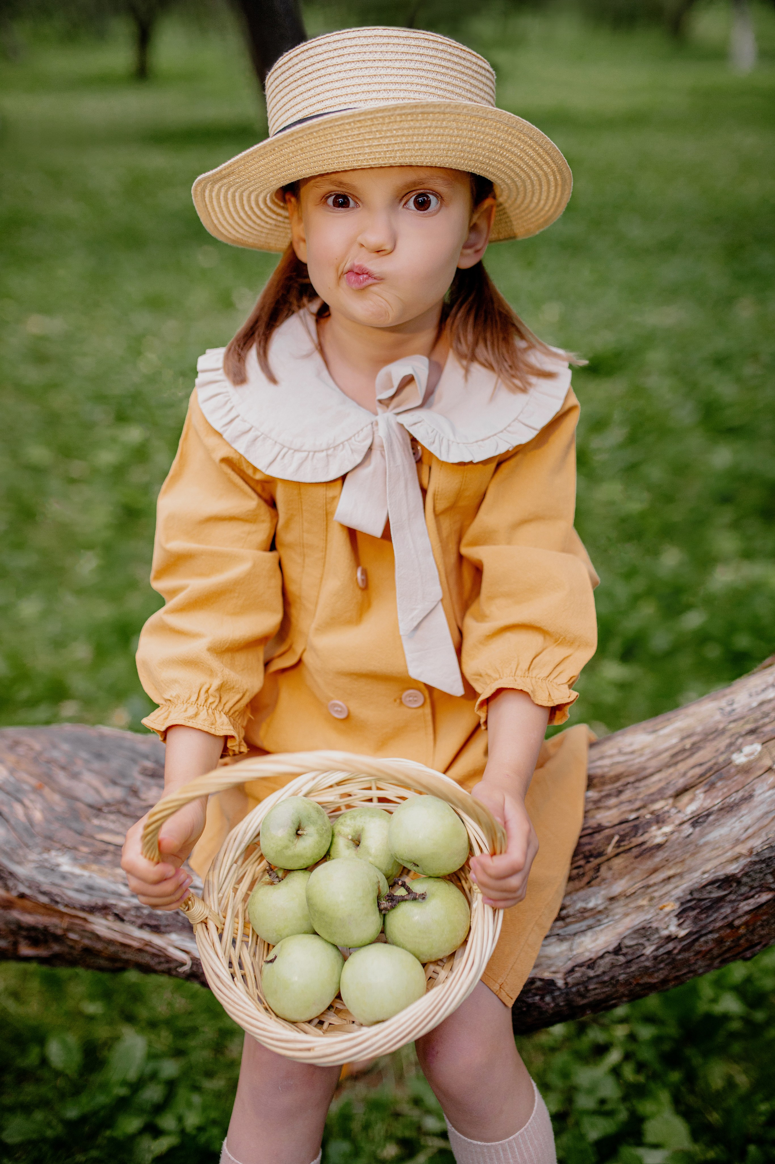 Яблочные настроения Лилу. Портретный фотограф Александра Птица. Снимаю истории о вас