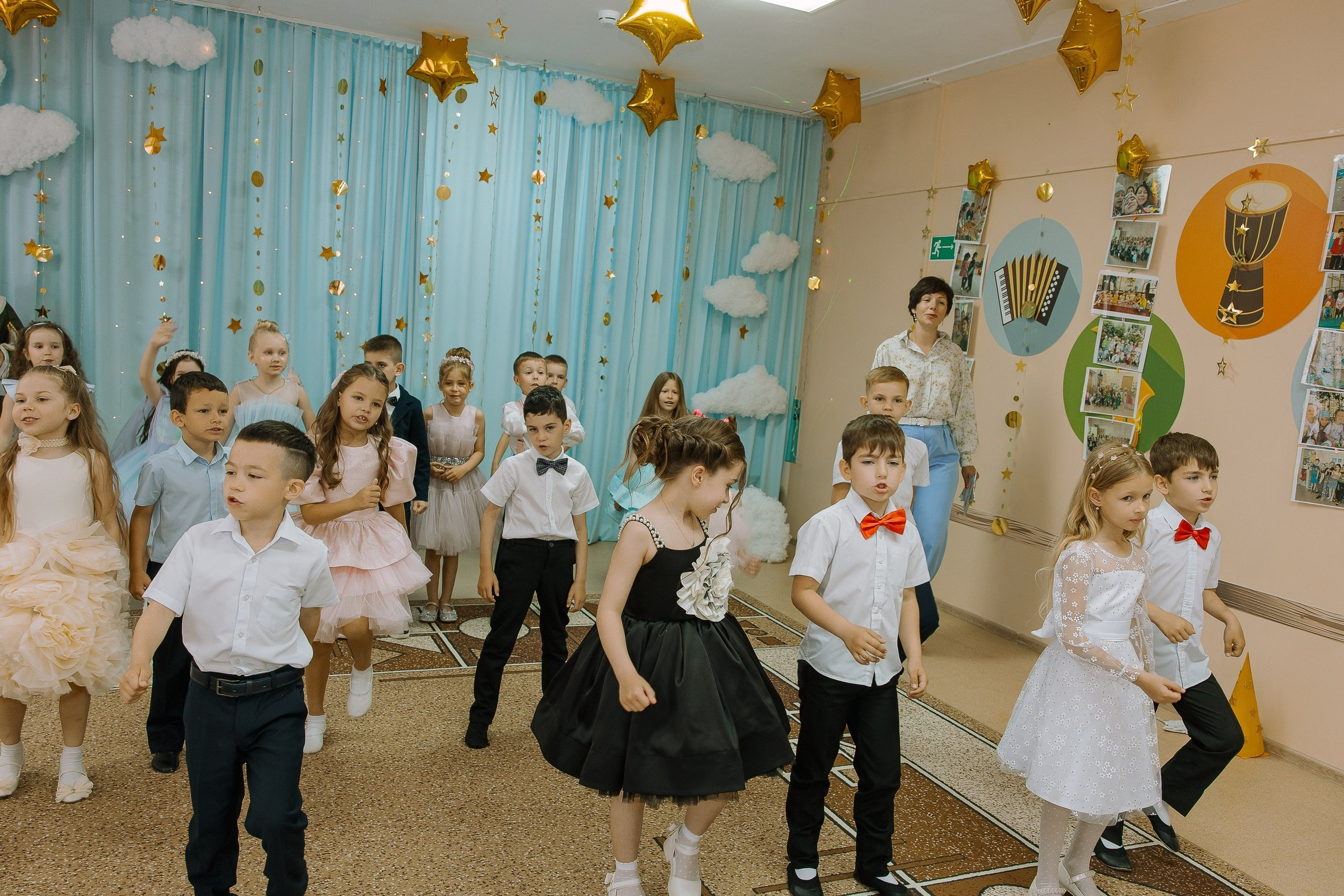 Выпускной в ДС -29. Выпускные альбомы Натальи Бутко: Новороссийск, Анапа, Геленджик