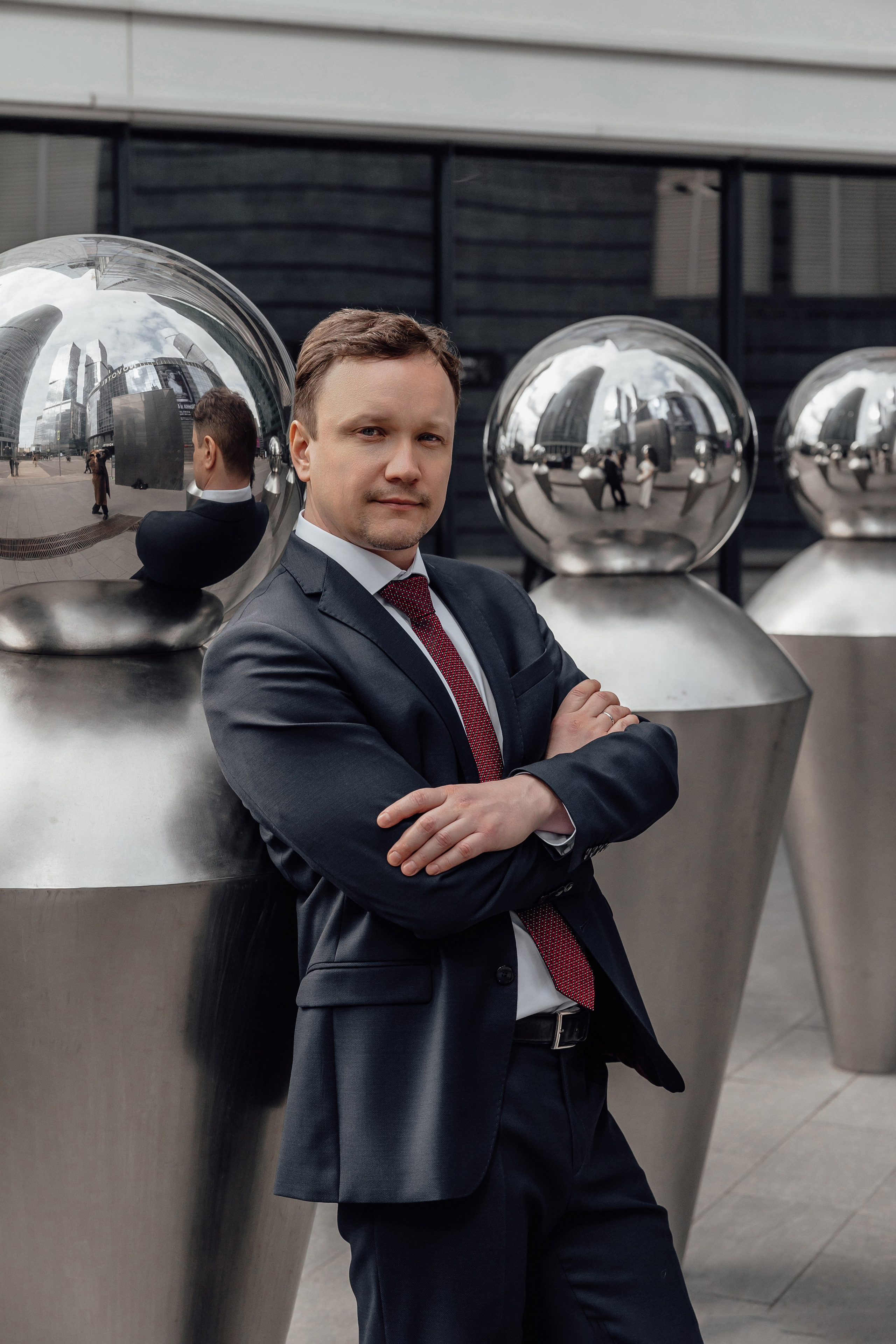 Свадебная фотосессия в Plaza Garden Moscow WTC, ресторане Birds. Свадебный фотограф в Москве Дарья Олендарёва