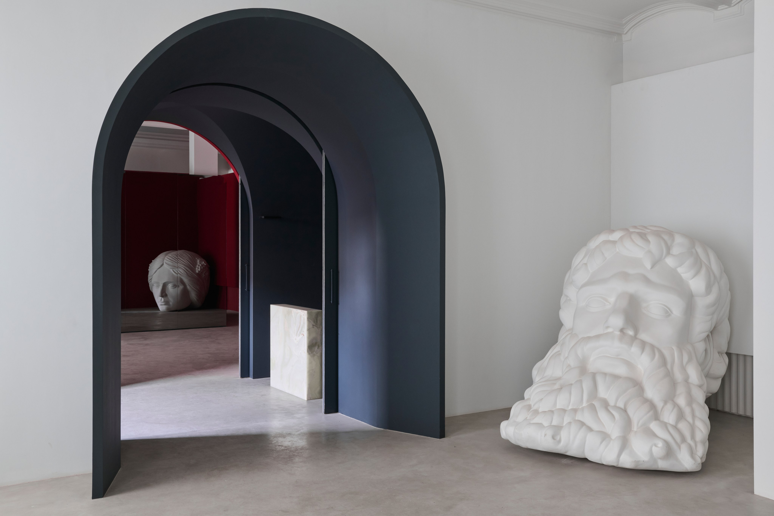 Дом с Атлантами. Фотограф для дизайнеров, застройщиков и бизнеса — интерьеры и архитектура — Свободный Роман в Москве и по России