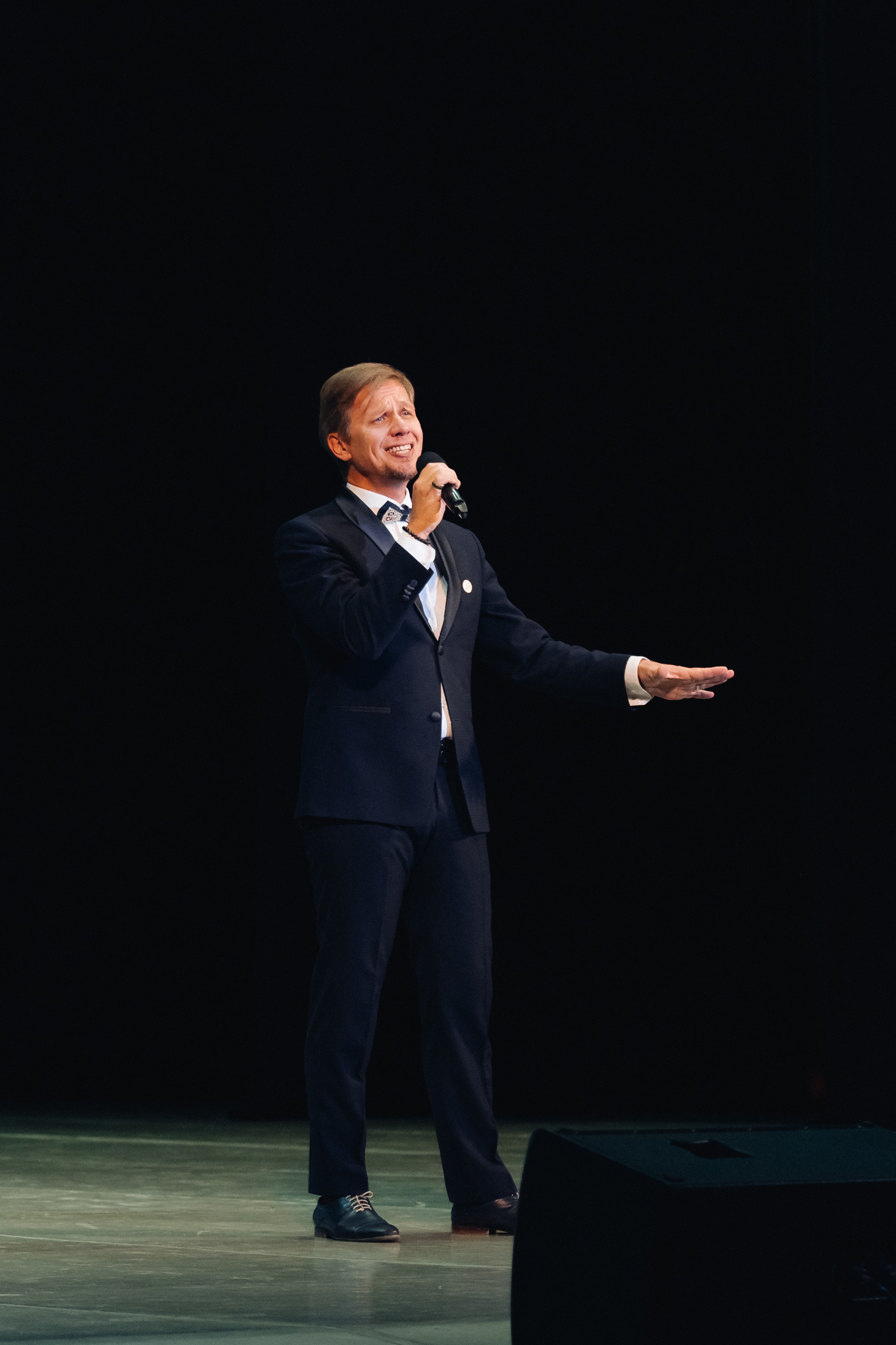 Лучший учитель родного языка и литературы 2025. Свадебный и семейный фотограф в Улан-Удэ