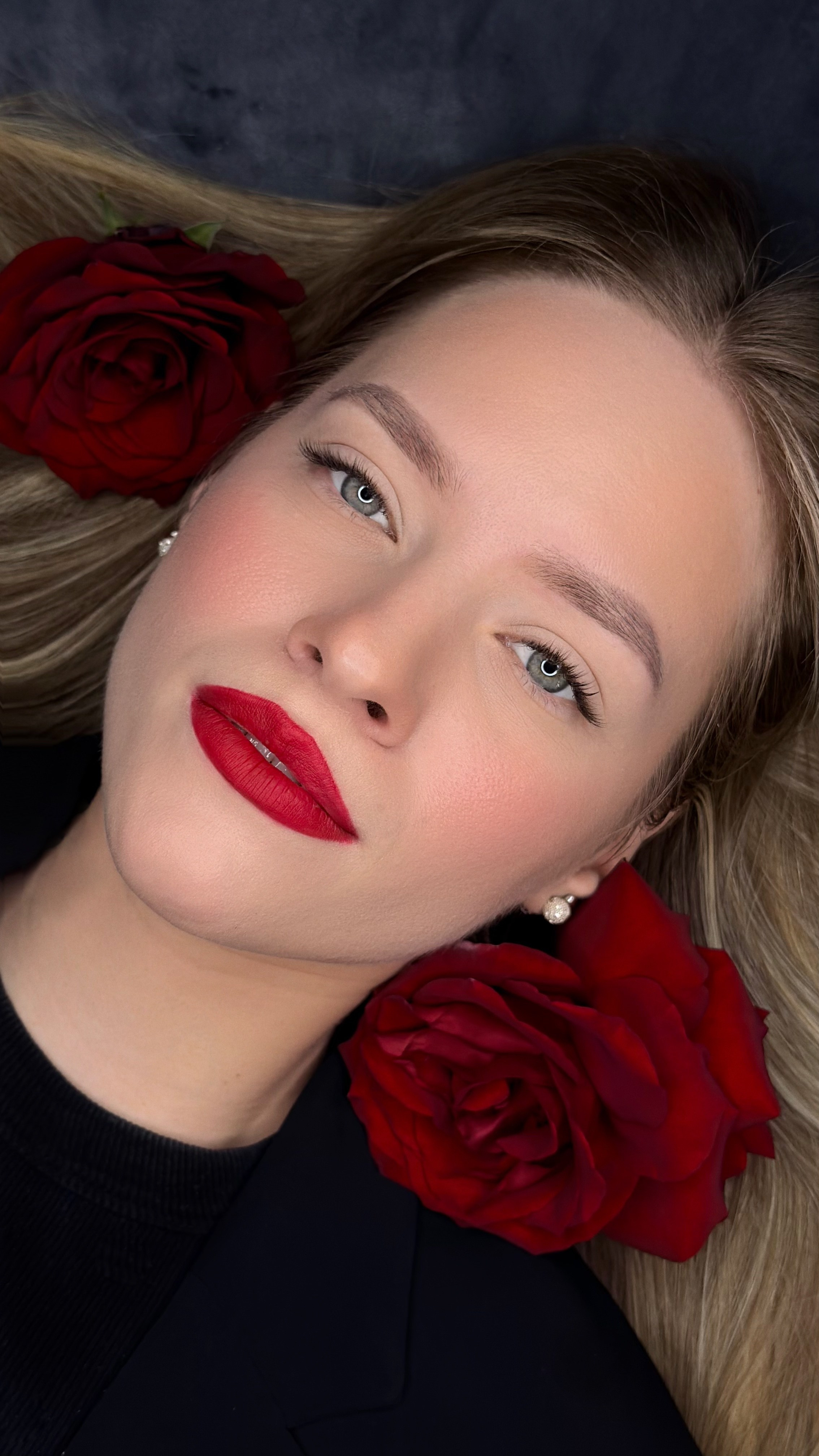 Ресницы. Студия визажистов, стилистов по прическам, бровистов и мастеров по ресницам