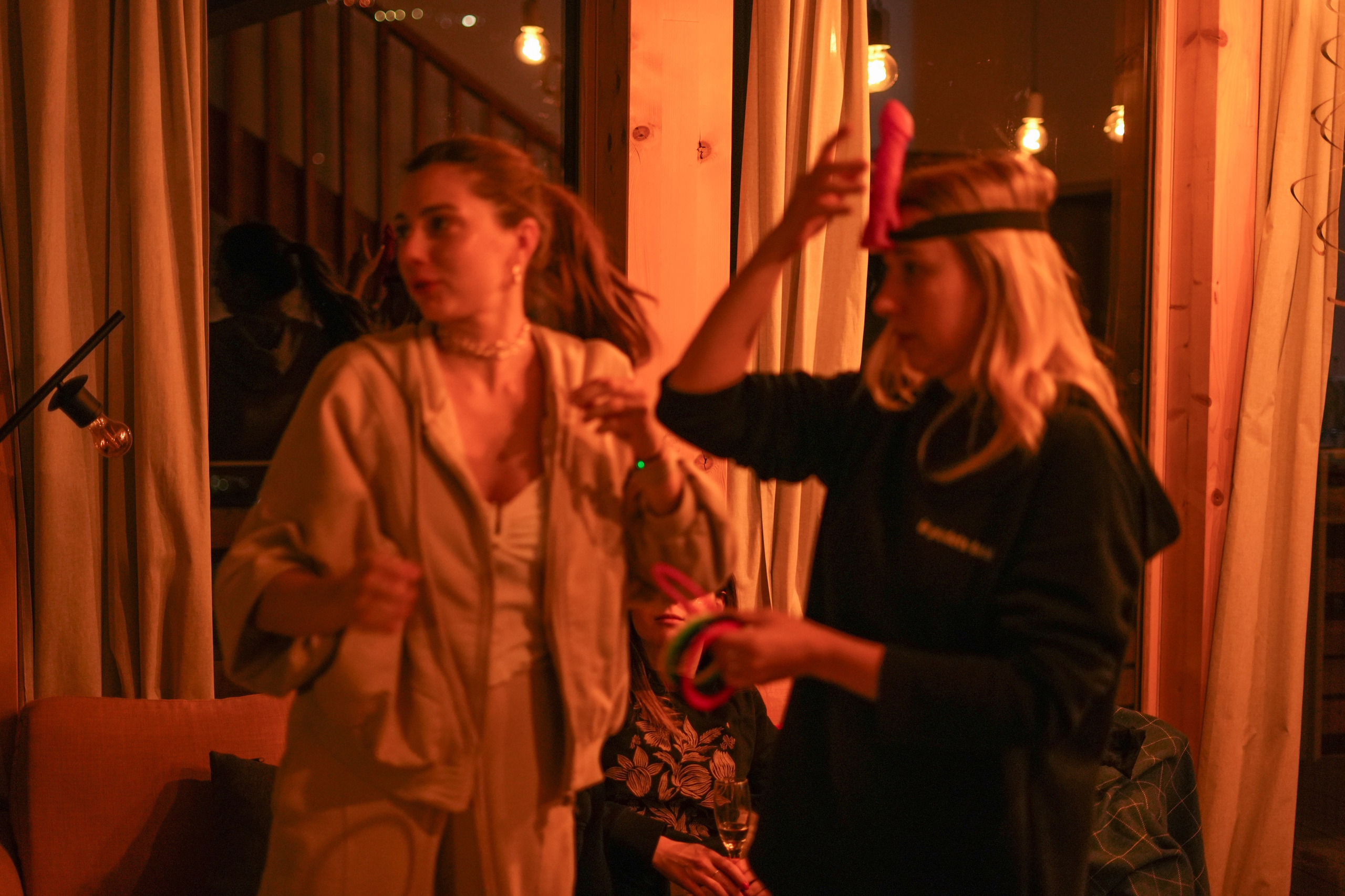 Stasy’s bachelorette party. Wedding Photographer in Barcelona and Medellin