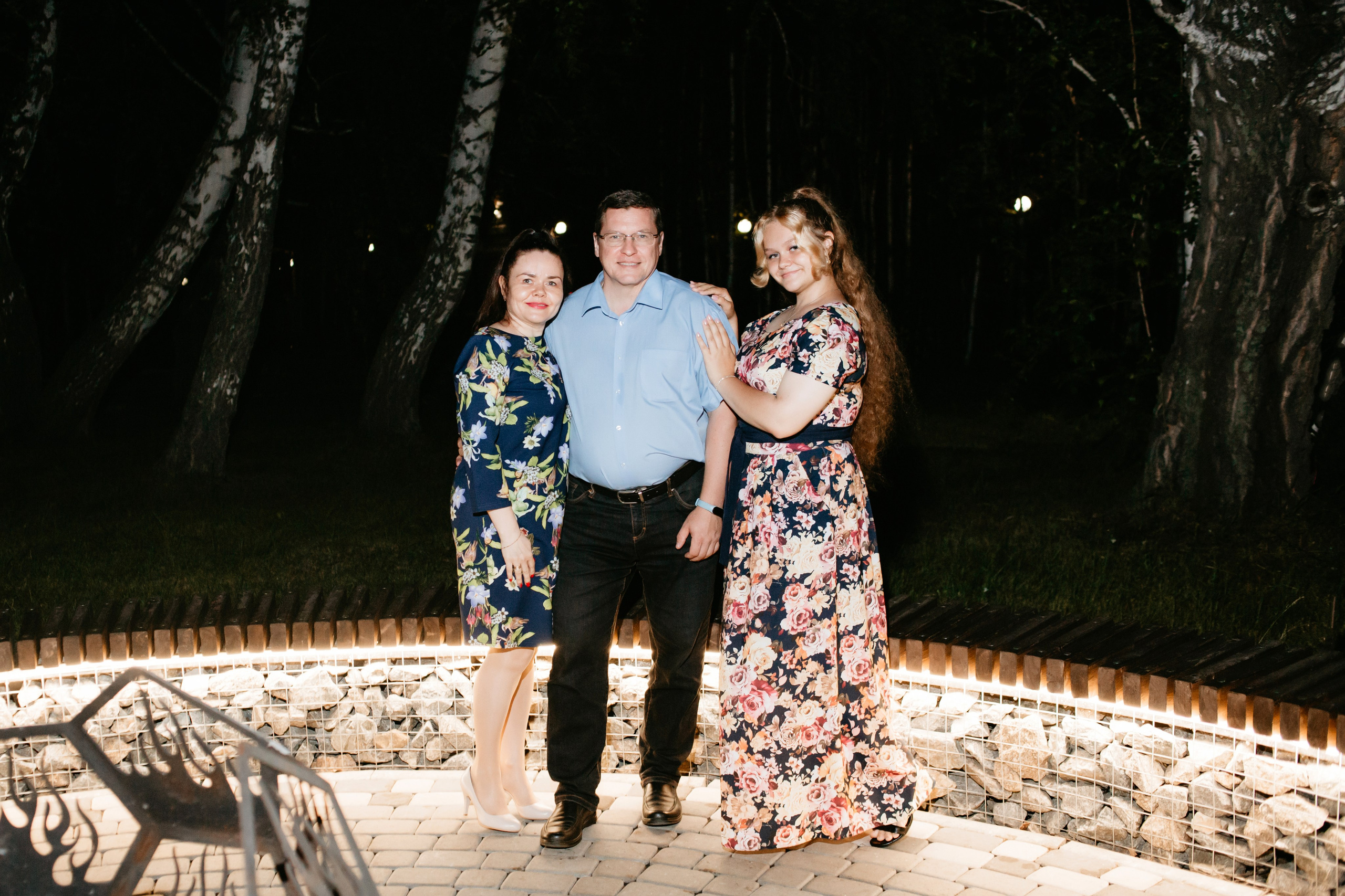 Выпускной 2025 (41 школа) 11 класс. Фотограф в Челябинске Ополихина Анна