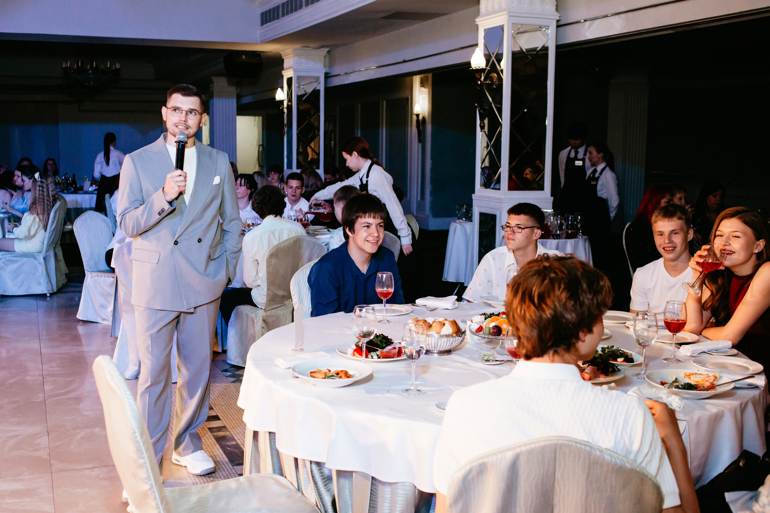 Выпускной 2025 (9класс) 124 школа. Фотограф в Челябинске Ополихина Анна