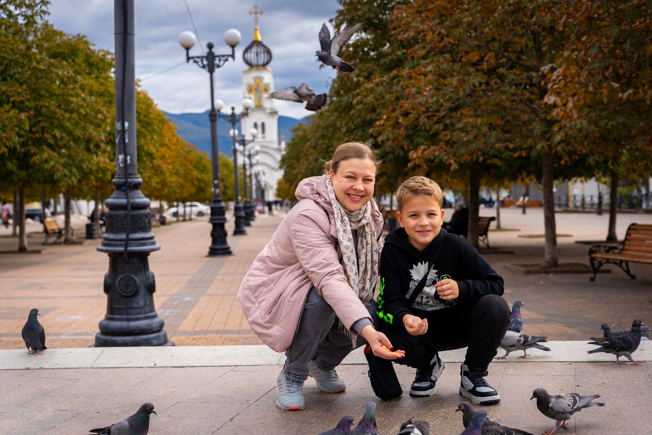 Фотосессия в Новороссийске осенью. Семейный и детский фотограф Екатерина Черняева. Снимаю портреты, love story, фотопрогулки, работаю на улице, в кафе, студии, дома у клиента