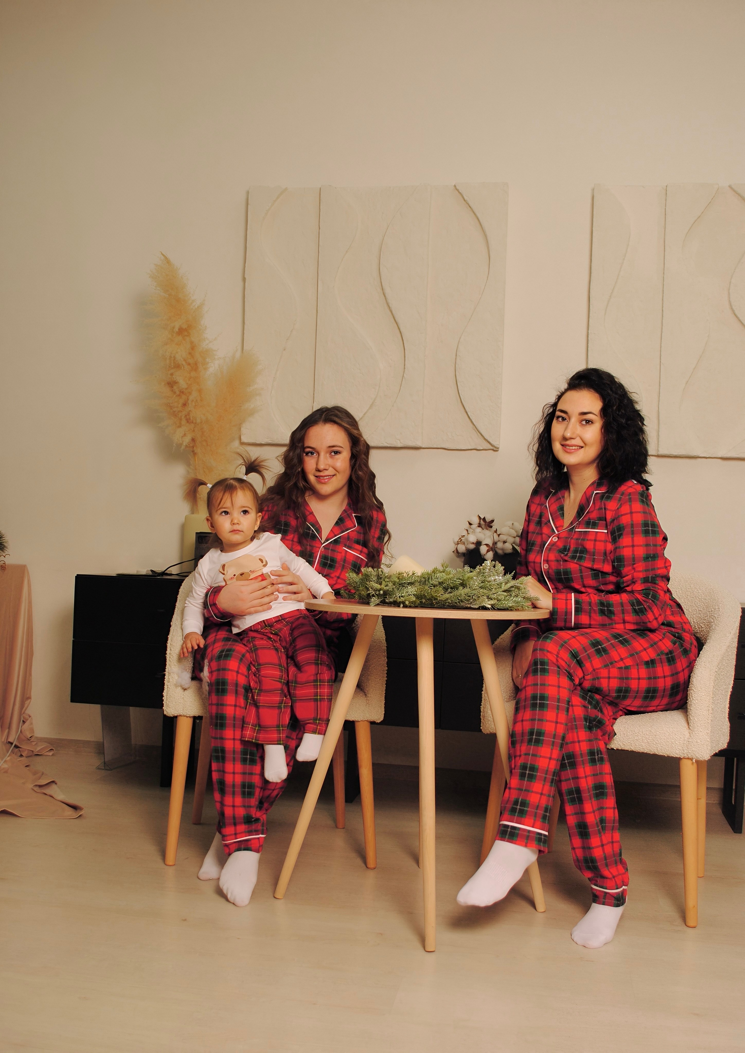 Анастасия и дочери. Фотограф Мария Мусаелян