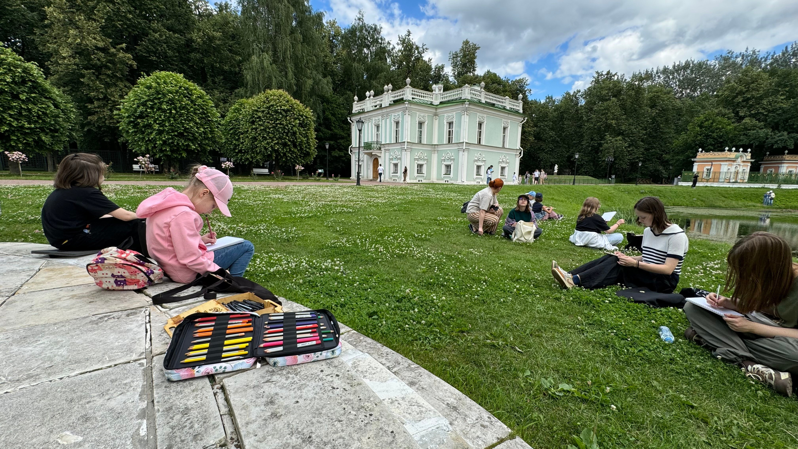 Приглашаем в арт-лагерь в Москве для детей!. Арт-вечеринки и мастер-классы в Москве для взрослых и детей